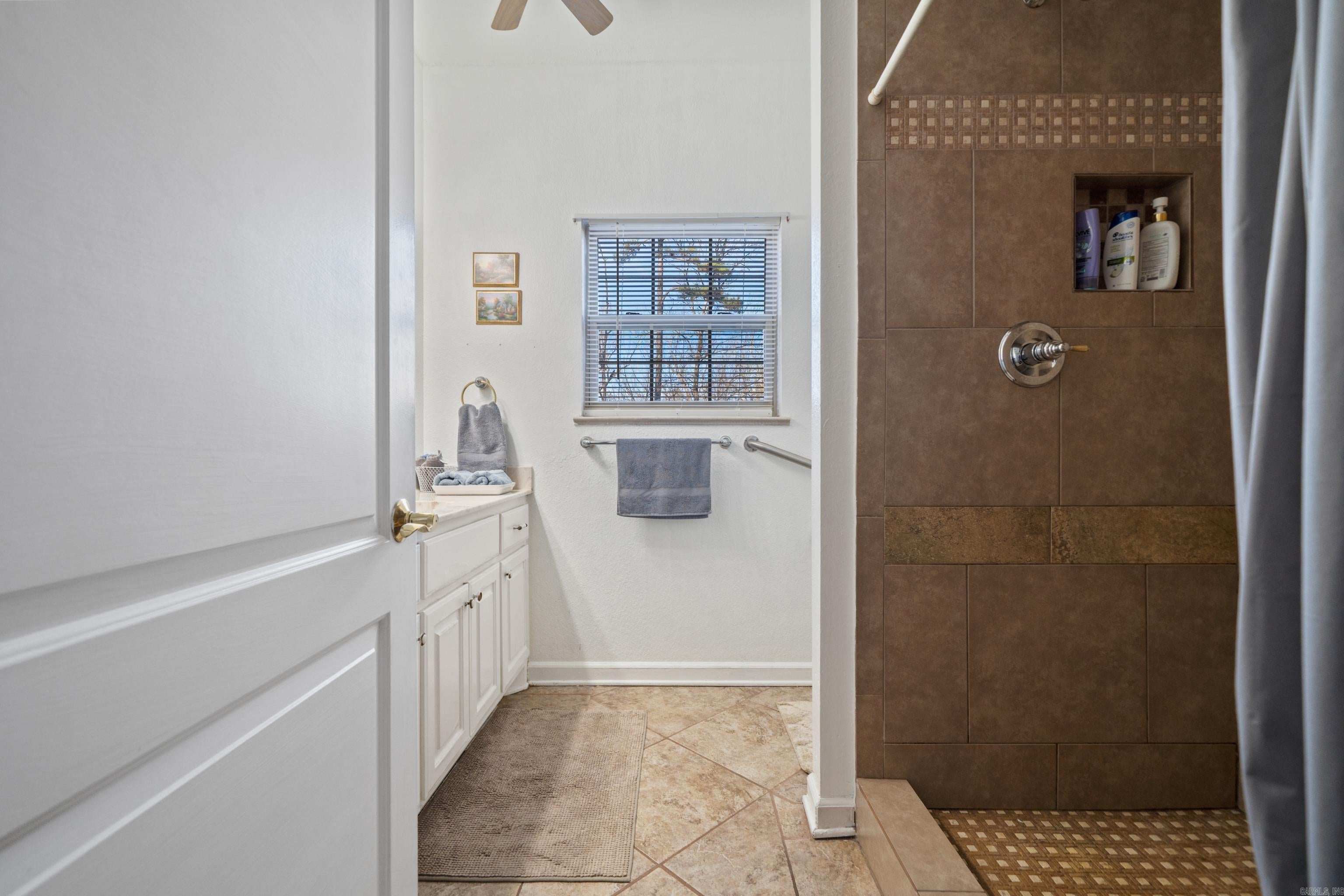 Hot Springs National Park, Arkansas, 71901, United States, 6 Bedrooms Bedrooms, ,5 BathroomsBathrooms,Residential,Active,2007052