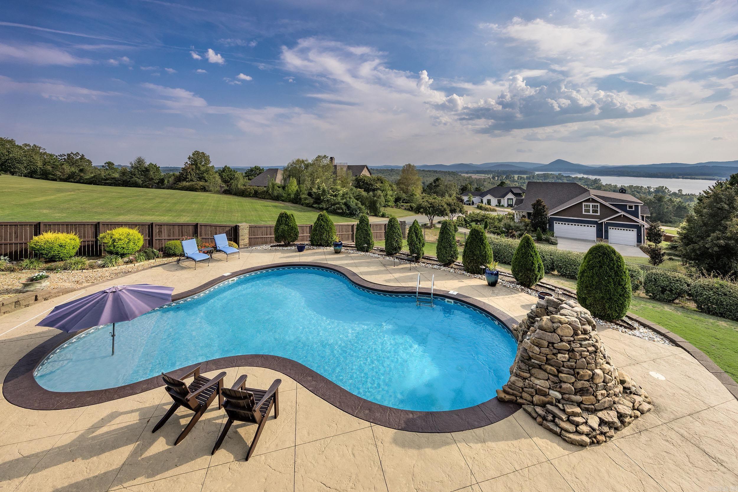 North Little Rock, Arkansas, 72113, United States, 3 Bedrooms Bedrooms, ,4 BathroomsBathrooms,Residential,Active,2010160