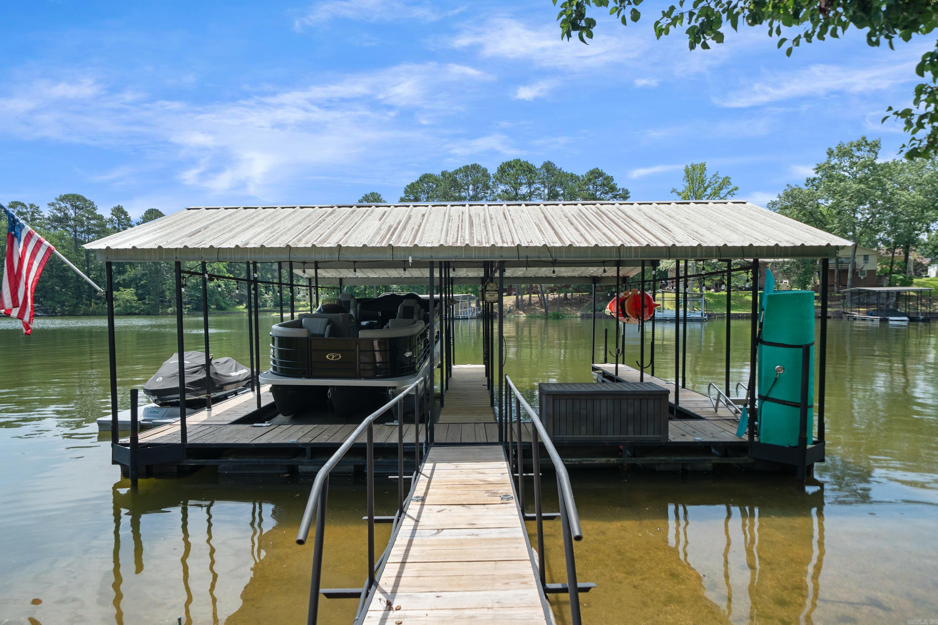 Hot Springs, Arkansas, 71913, United States, 5 Bedrooms Bedrooms, ,5 BathroomsBathrooms,Residential,Active,1990038