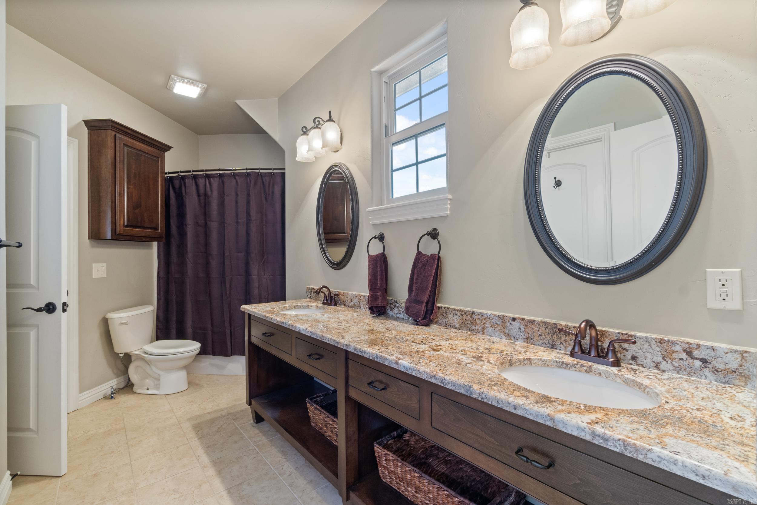 Bentonville, Arkansas, 72713, United States, 4 Bedrooms Bedrooms, ,5 BathroomsBathrooms,Residential,Active,1985867