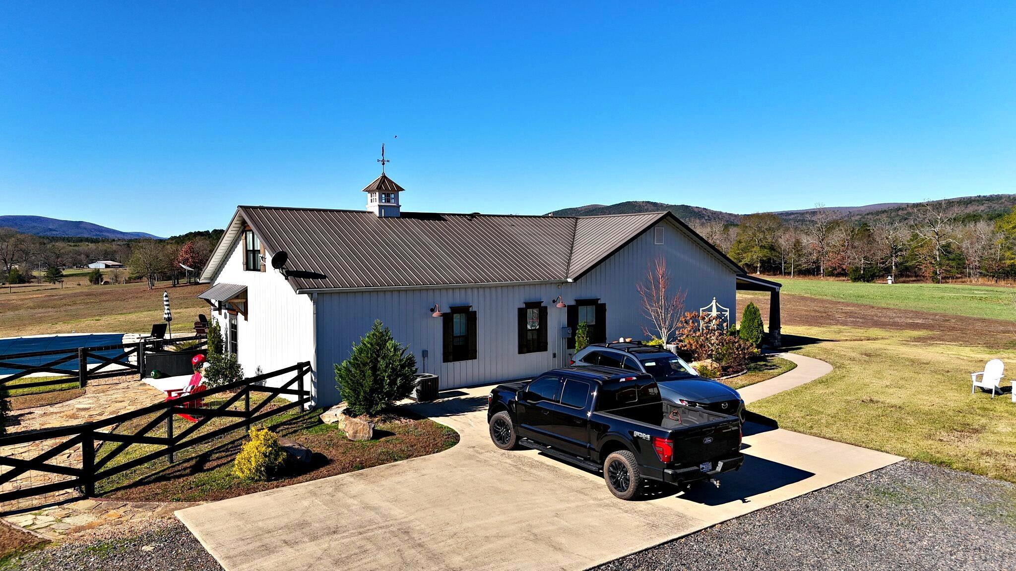 Mena, Arkansas, 71953, United States, 3 Bedrooms Bedrooms, ,3 BathroomsBathrooms,Residential,Active,1998755