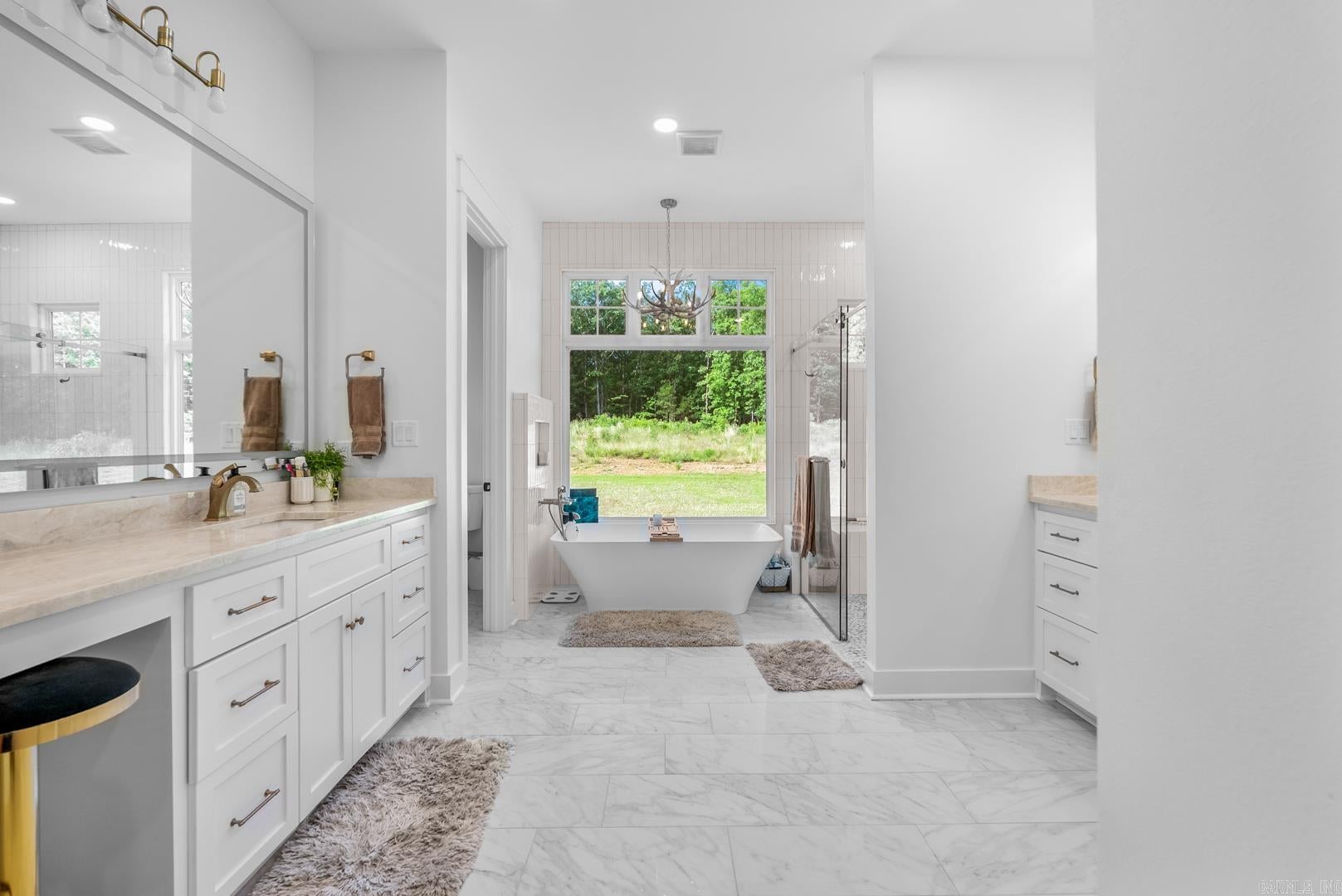 Conway, Arkansas, 72034, United States, ,6 BathroomsBathrooms,Residential,Active,1839450