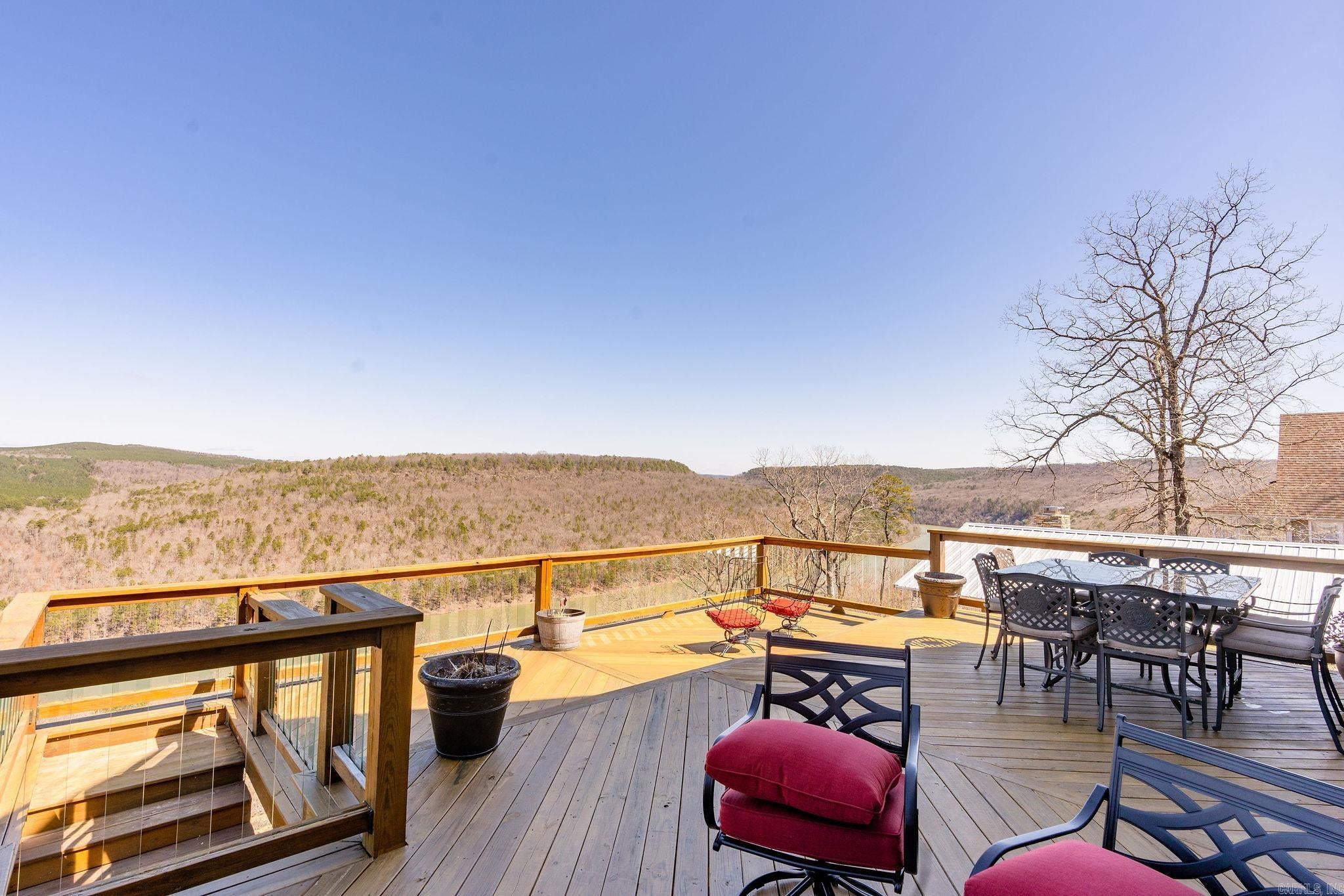 Greers Ferry, Arkansas, 72067, United States, 4 Bedrooms Bedrooms, ,4 BathroomsBathrooms,Residential,Active,1898024