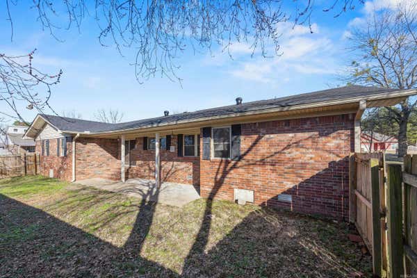 707 N CEDAR ST, MORRILTON, AR 72110, photo 4 of 41