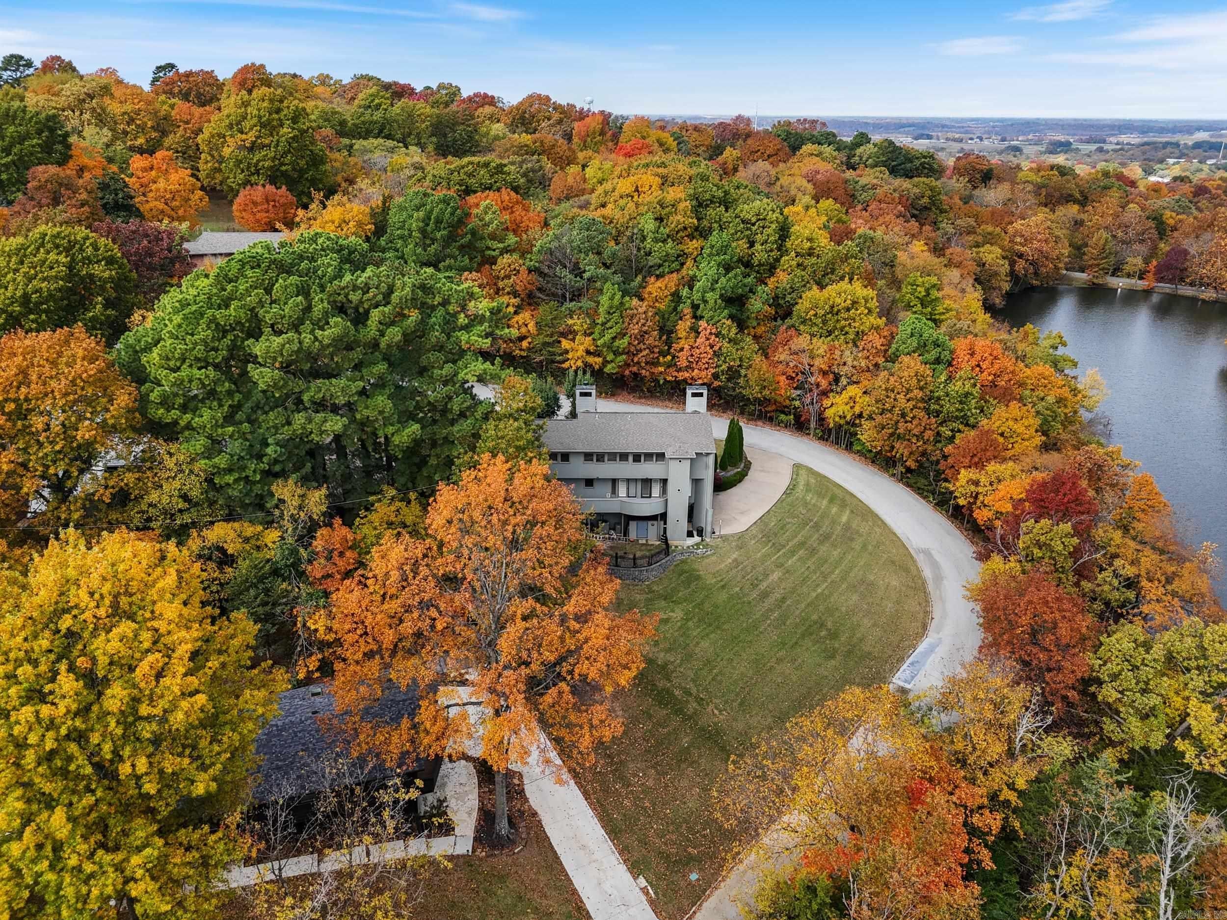 Fayetteville, Arkansas, 72703, United States, 4 Bedrooms Bedrooms, ,3 BathroomsBathrooms,Residential,Active,2007010