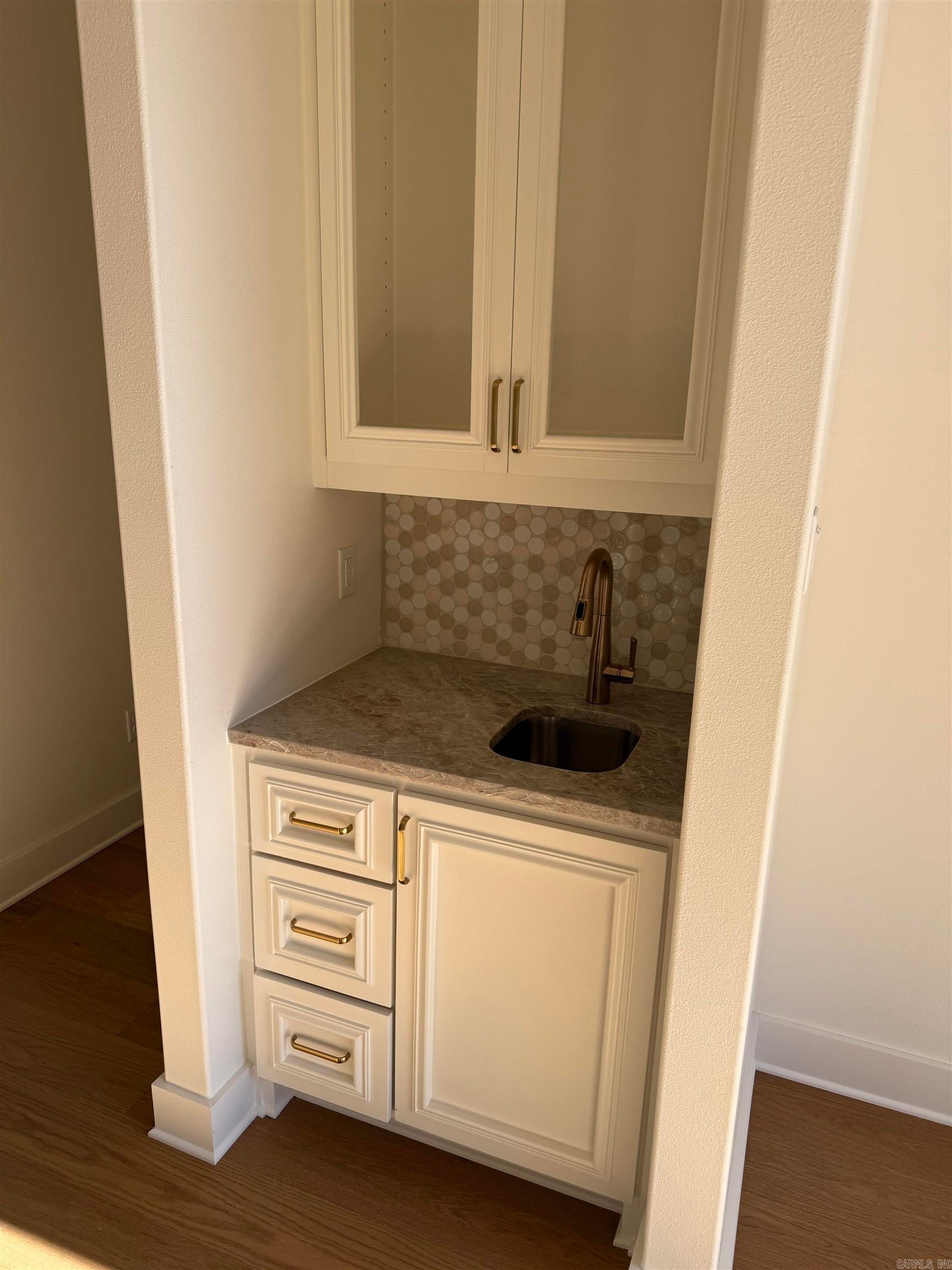 Little Rock, Arkansas, 72223, United States, 5 Bedrooms Bedrooms, ,5 BathroomsBathrooms,Residential,Active,1894548