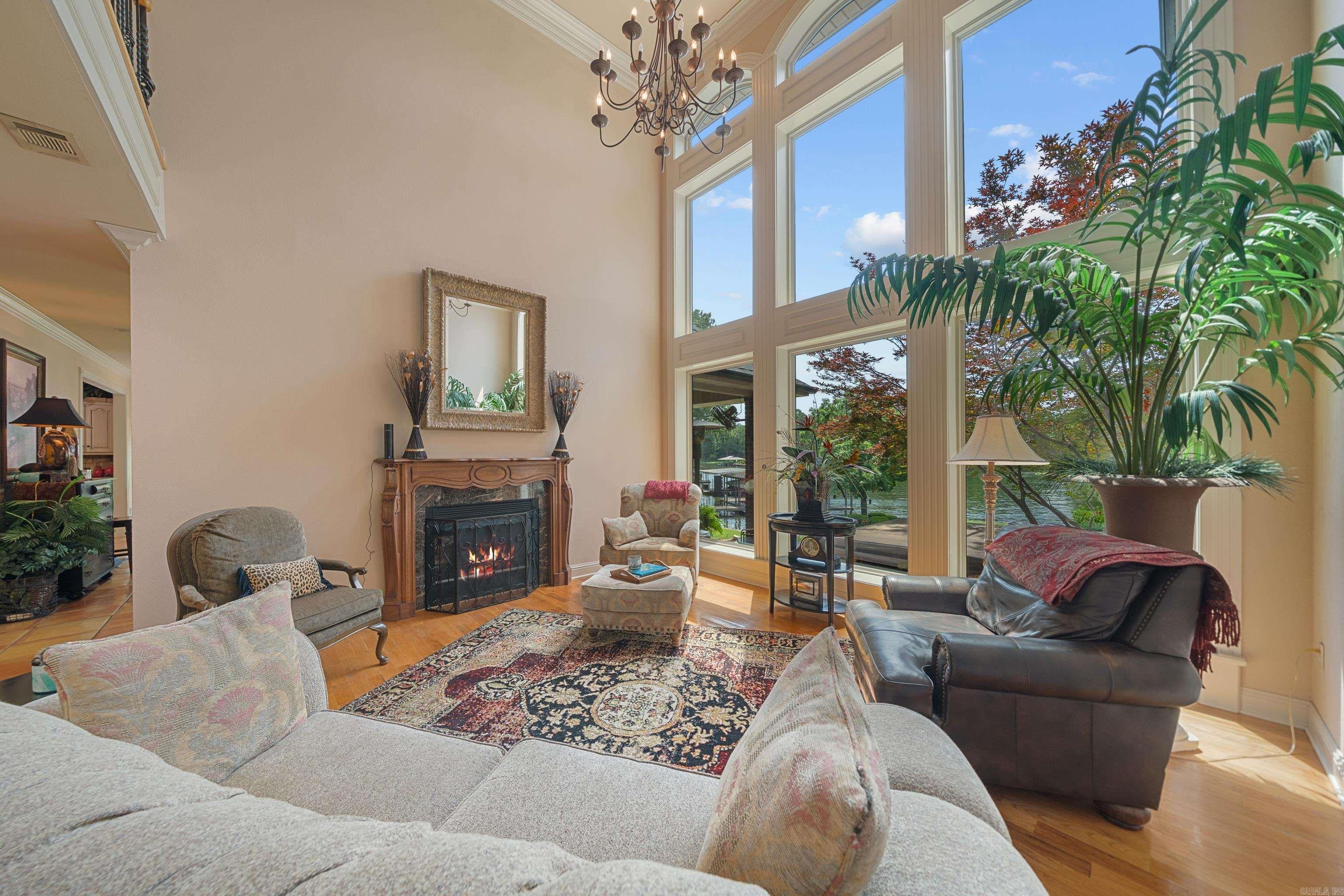 Hot Springs, Arkansas, 71913, United States, 5 Bedrooms Bedrooms, ,5 BathroomsBathrooms,Residential,Active,1990038