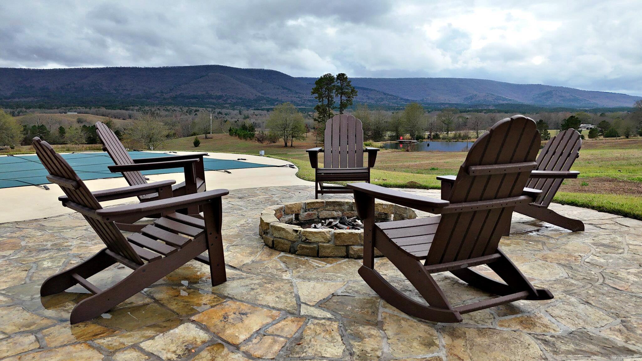 Mena, Arkansas, 71953, United States, 3 Bedrooms Bedrooms, ,3 BathroomsBathrooms,Residential,Active,1998755