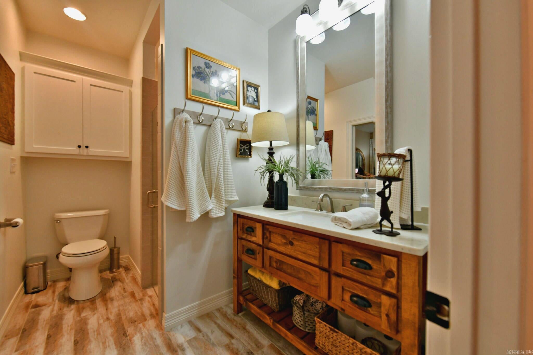 Mena, Arkansas, 71953, United States, 3 Bedrooms Bedrooms, ,3 BathroomsBathrooms,Residential,Active,1998755