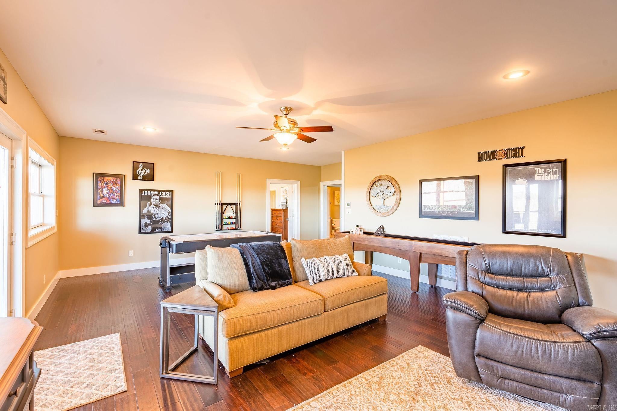 Greers Ferry, Arkansas, 72067, United States, 4 Bedrooms Bedrooms, ,4 BathroomsBathrooms,Residential,Active,1898024