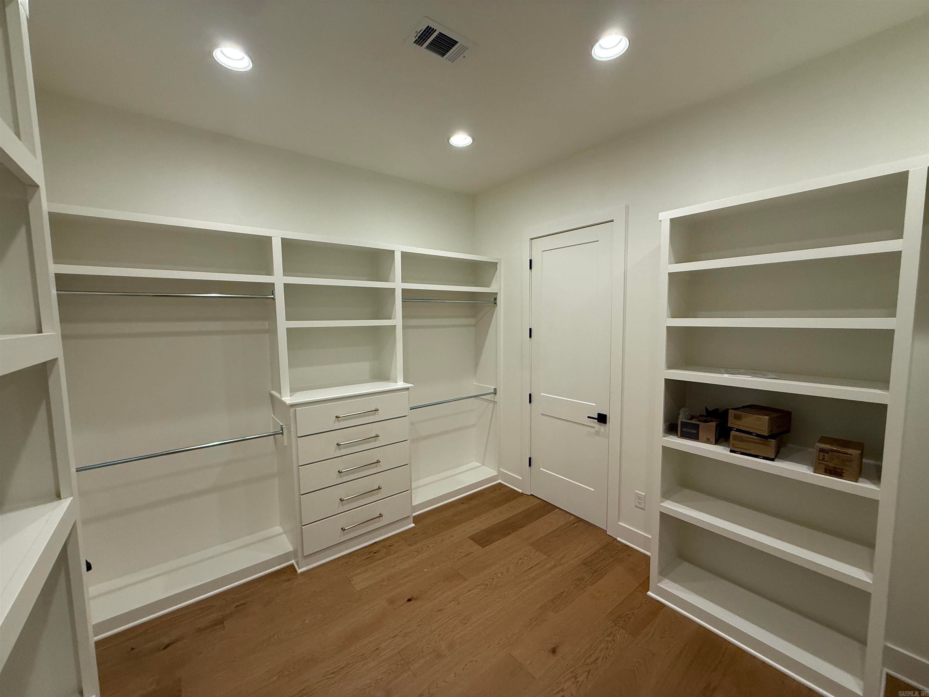 Little Rock, Arkansas, 72223, United States, 5 Bedrooms Bedrooms, ,5 BathroomsBathrooms,Residential,Active,1894548