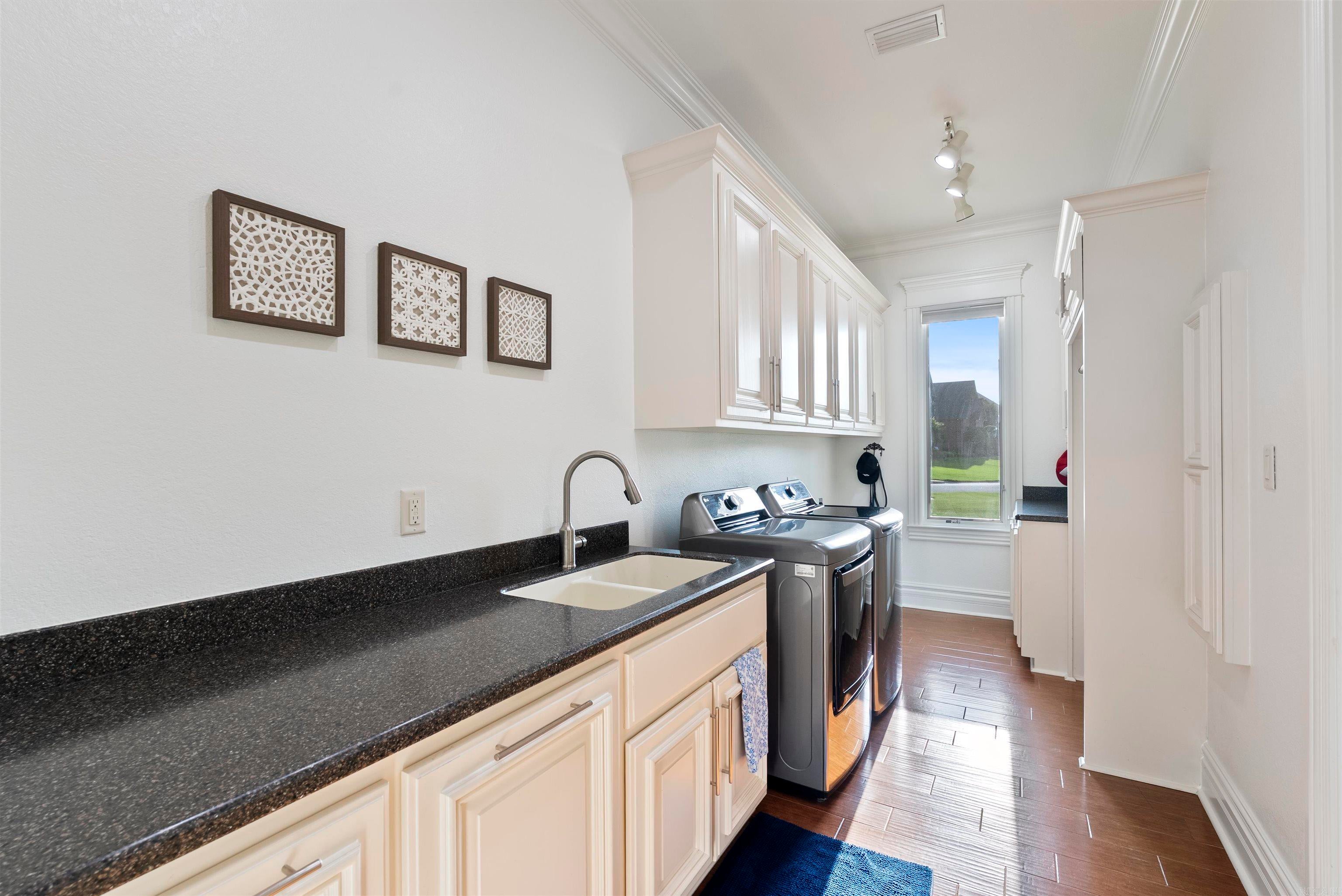 Conway, Arkansas, 72034, United States, ,5 BathroomsBathrooms,Residential,Active,1863501