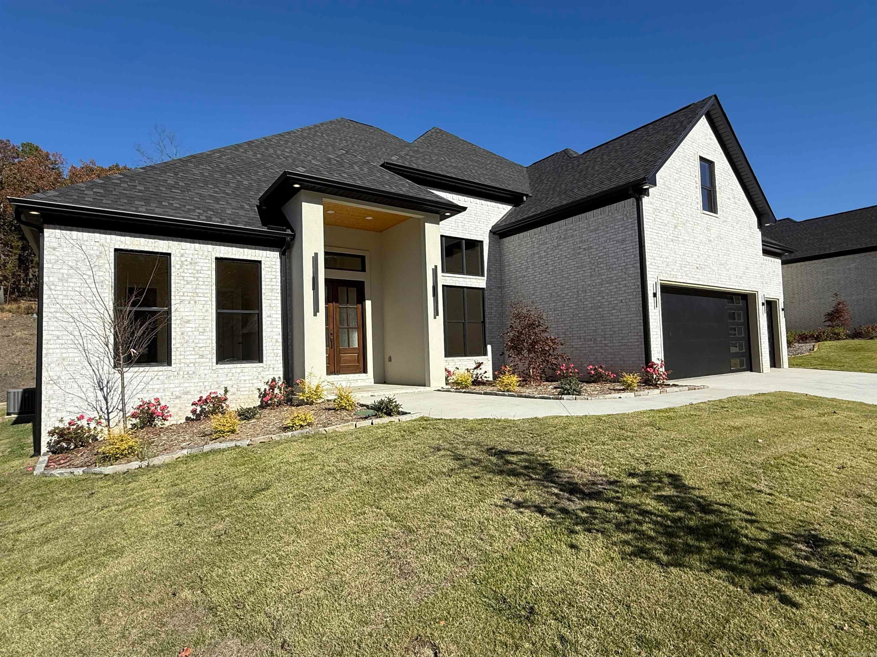 Little Rock, Arkansas, 72223, United States, 5 Bedrooms Bedrooms, ,5 BathroomsBathrooms,Residential,Active,1894548