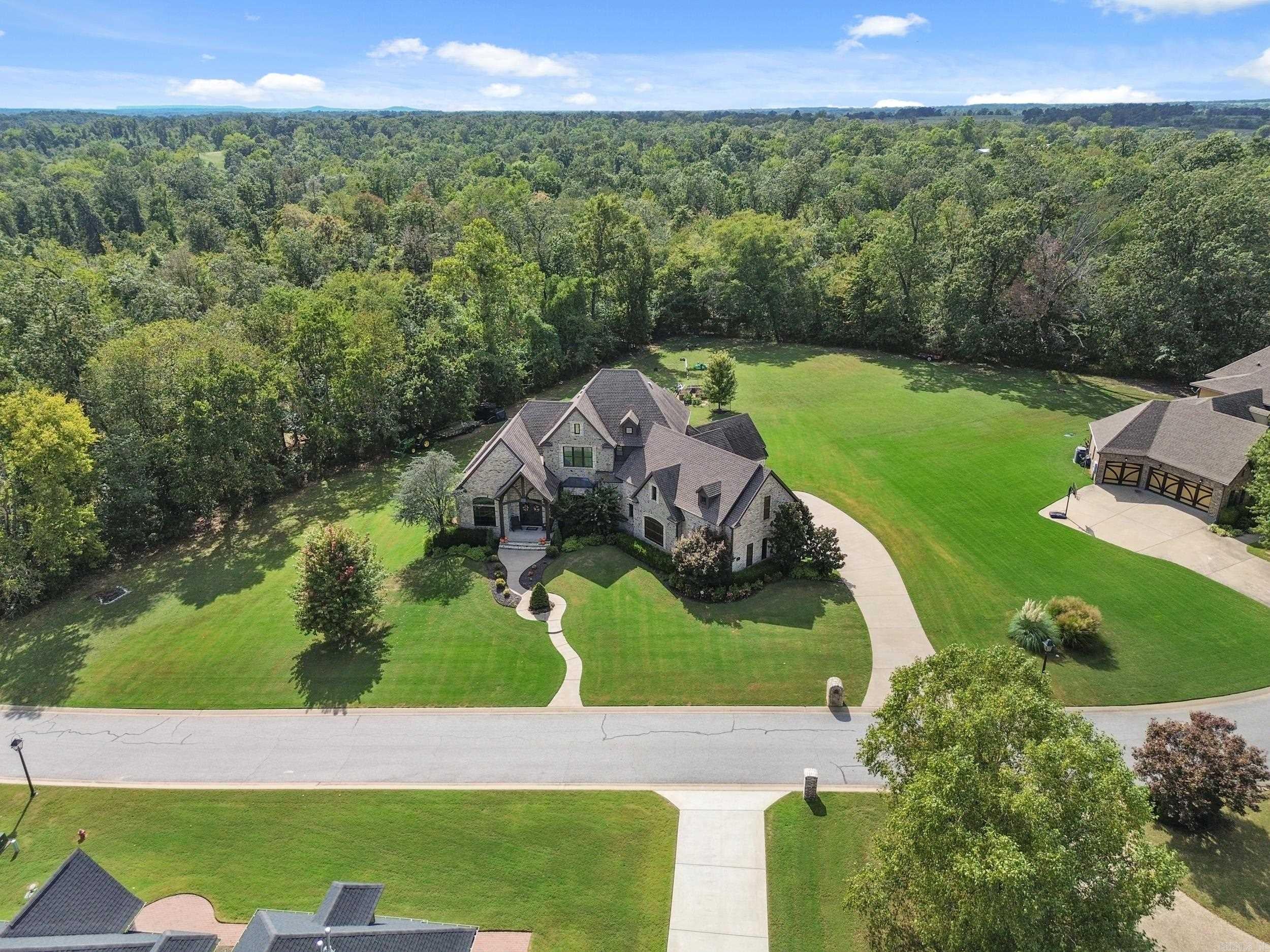 Bentonville, Arkansas, 72713, United States, 4 Bedrooms Bedrooms, ,5 BathroomsBathrooms,Residential,Active,1985867