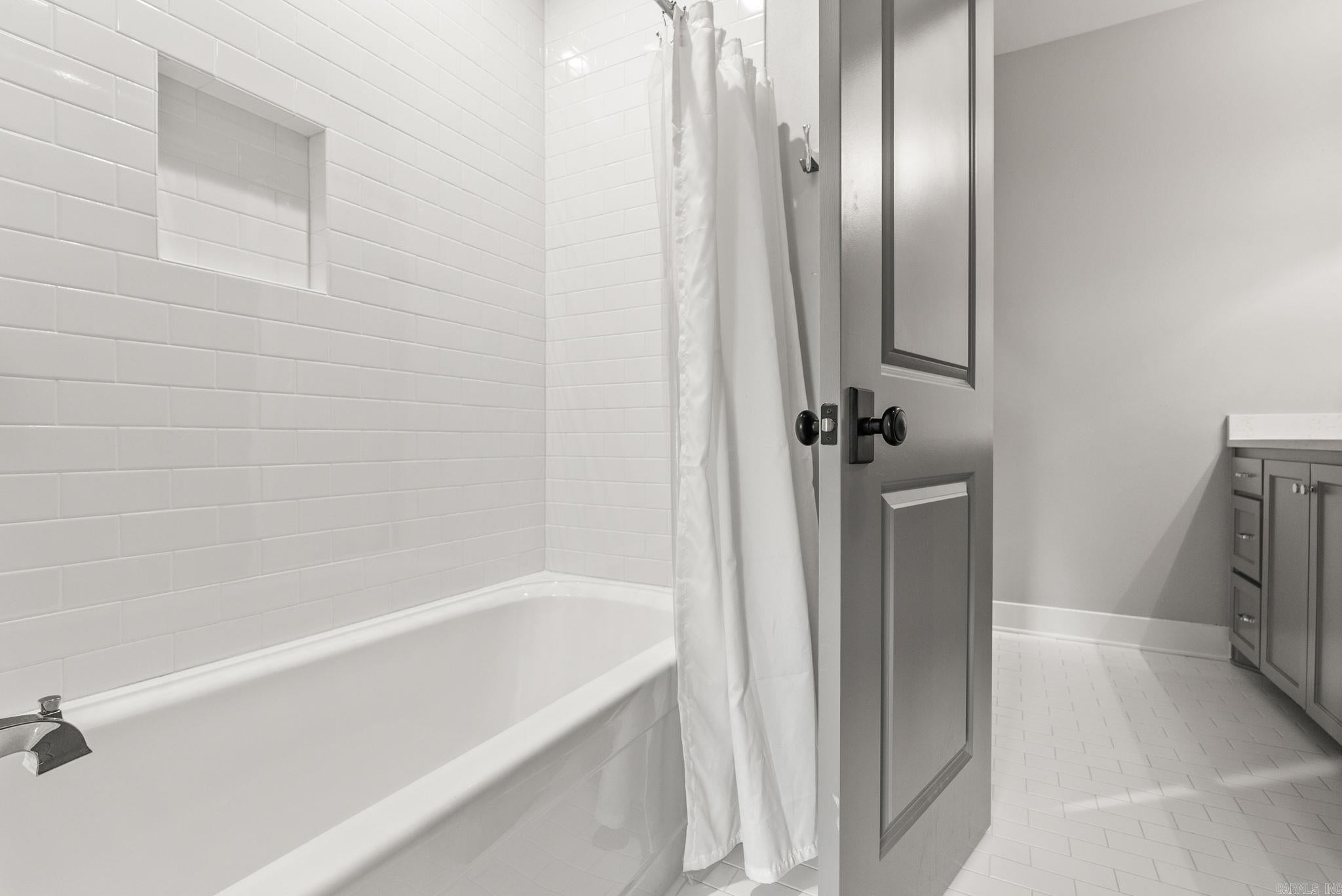 Little Rock, Arkansas, 72211, United States, ,6 BathroomsBathrooms,Residential,Active,1860286