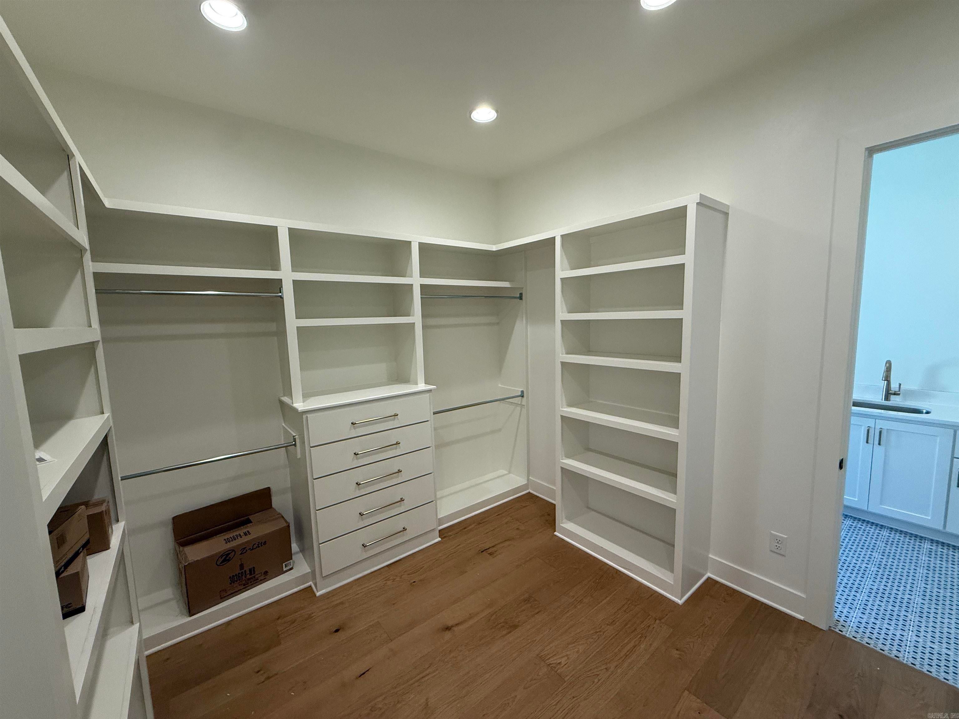 Little Rock, Arkansas, 72223, United States, 5 Bedrooms Bedrooms, ,5 BathroomsBathrooms,Residential,Active,1894548