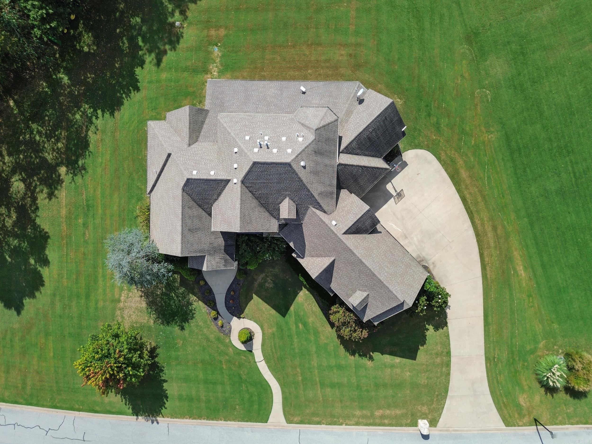 Bentonville, Arkansas, 72713, United States, 4 Bedrooms Bedrooms, ,5 BathroomsBathrooms,Residential,Active,1985867