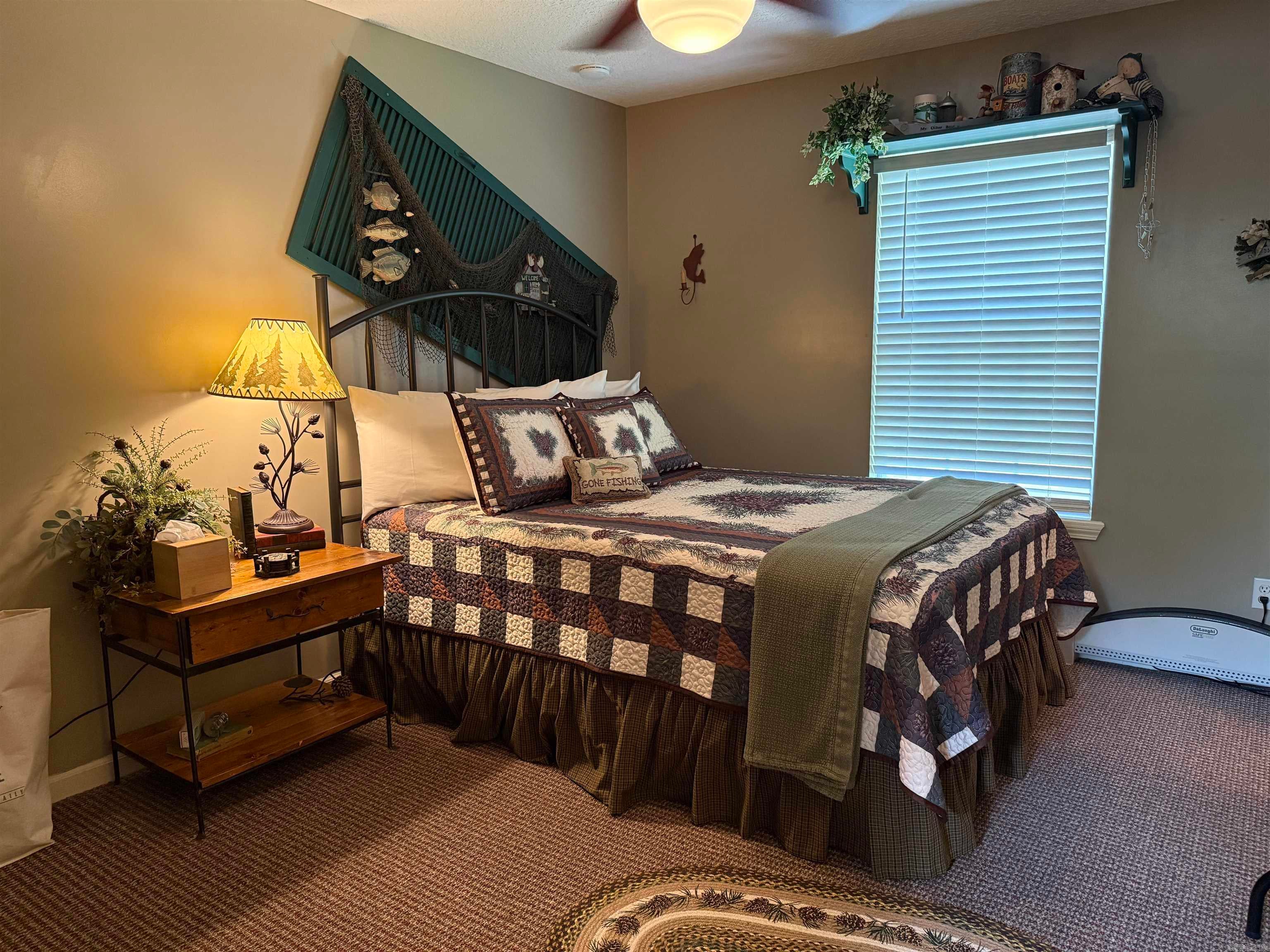 Mountain View, Arkansas, 72560, United States, 4 Bedrooms Bedrooms, ,5 BathroomsBathrooms,Residential,Active,1898230