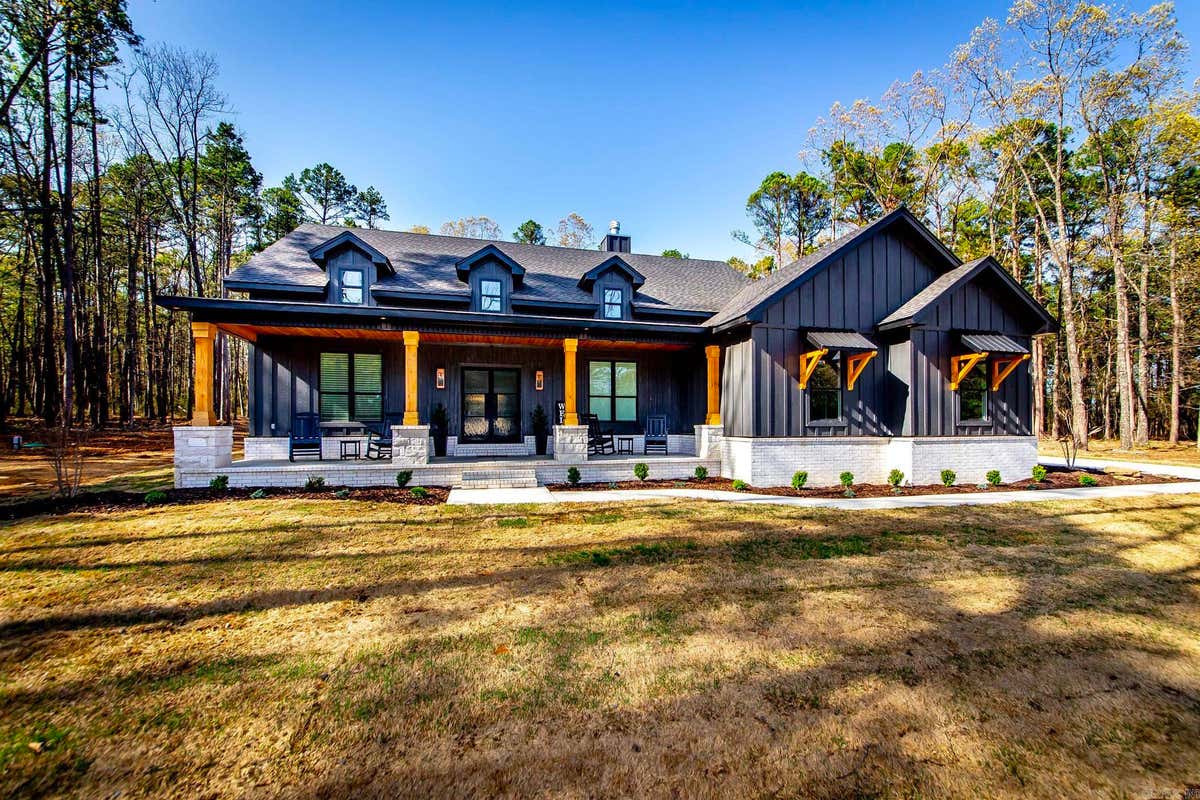 1962 MOUNTAIN Park RD  