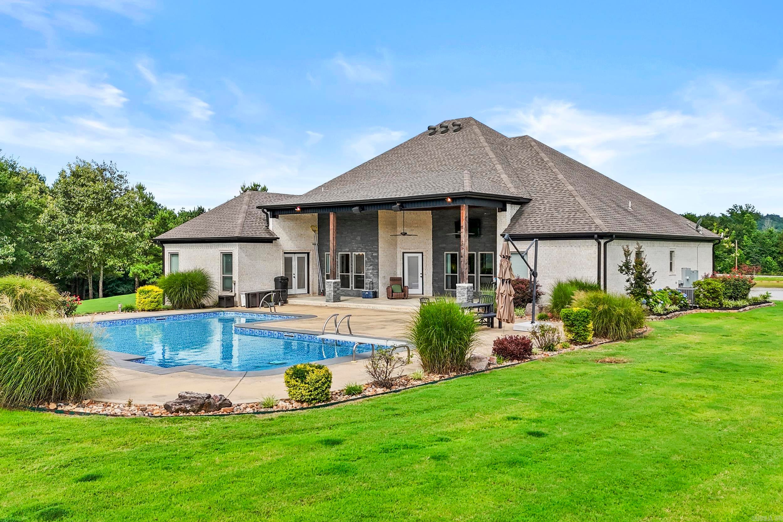 Searcy, Arkansas, 72143, United States, 3 Bedrooms Bedrooms, ,3 BathroomsBathrooms,Residential,Pending,1994980