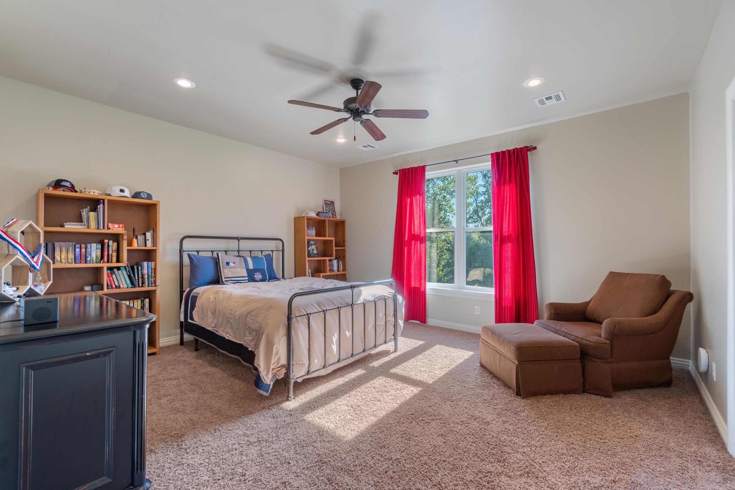 Bentonville, Arkansas, 72713, United States, 4 Bedrooms Bedrooms, ,5 BathroomsBathrooms,Residential,Active,1985867