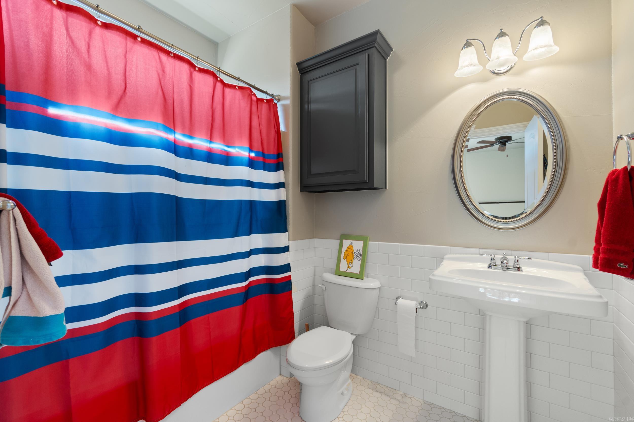 Bentonville, Arkansas, 72713, United States, 4 Bedrooms Bedrooms, ,5 BathroomsBathrooms,Residential,Active,1985867