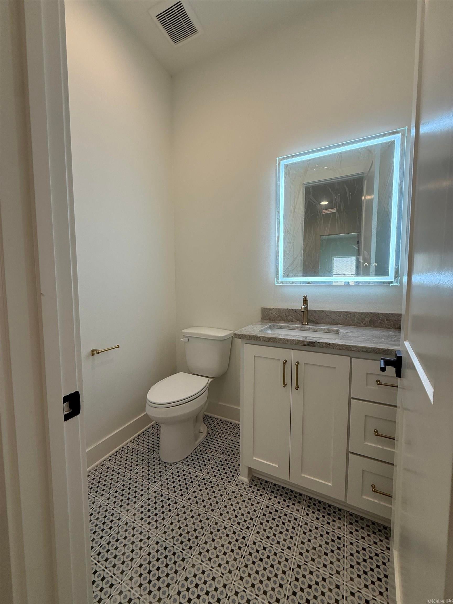 Little Rock, Arkansas, 72223, United States, 5 Bedrooms Bedrooms, ,5 BathroomsBathrooms,Residential,Active,1894548