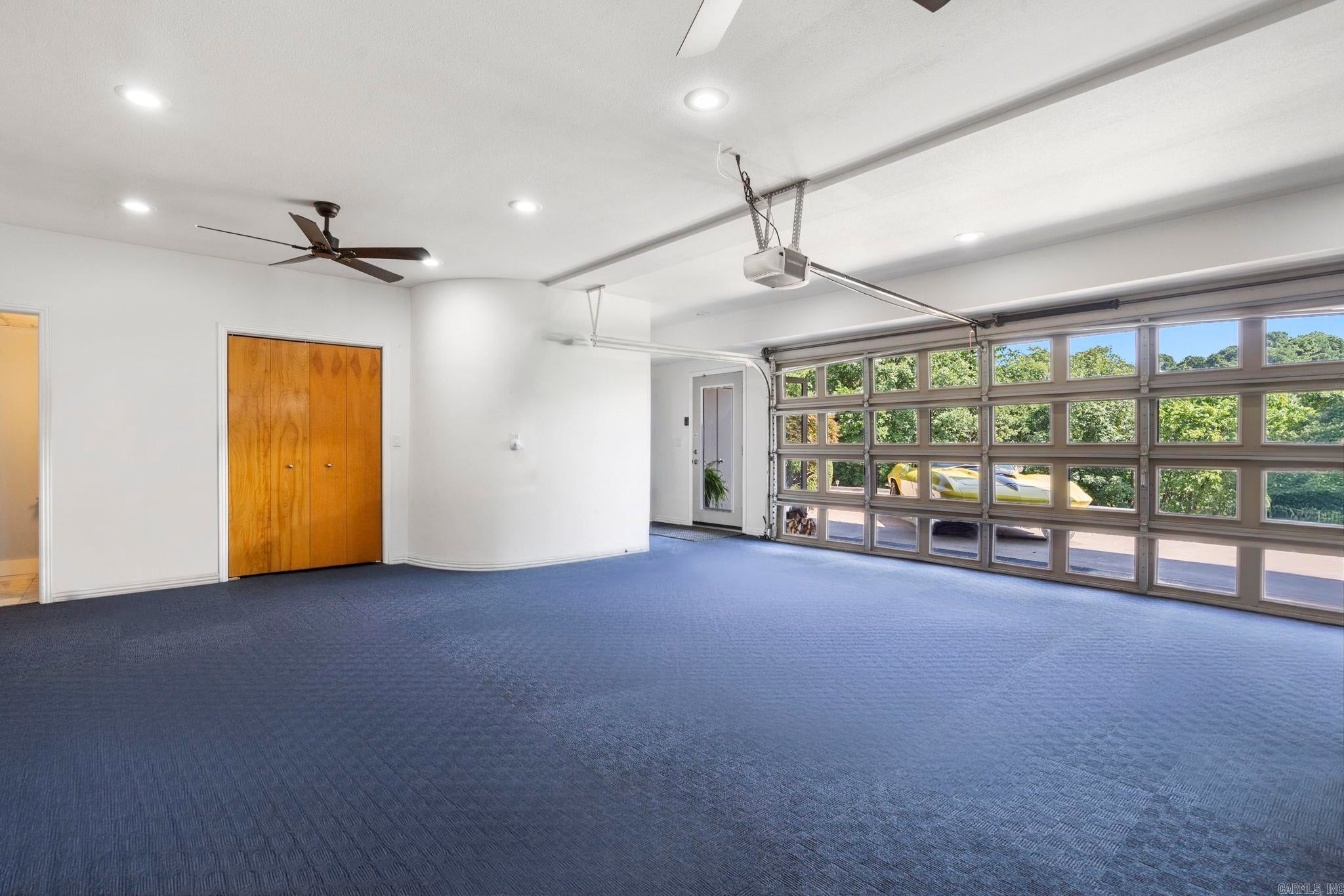 Fayetteville, Arkansas, 72703, United States, 4 Bedrooms Bedrooms, ,3 BathroomsBathrooms,Residential,Active,2007010