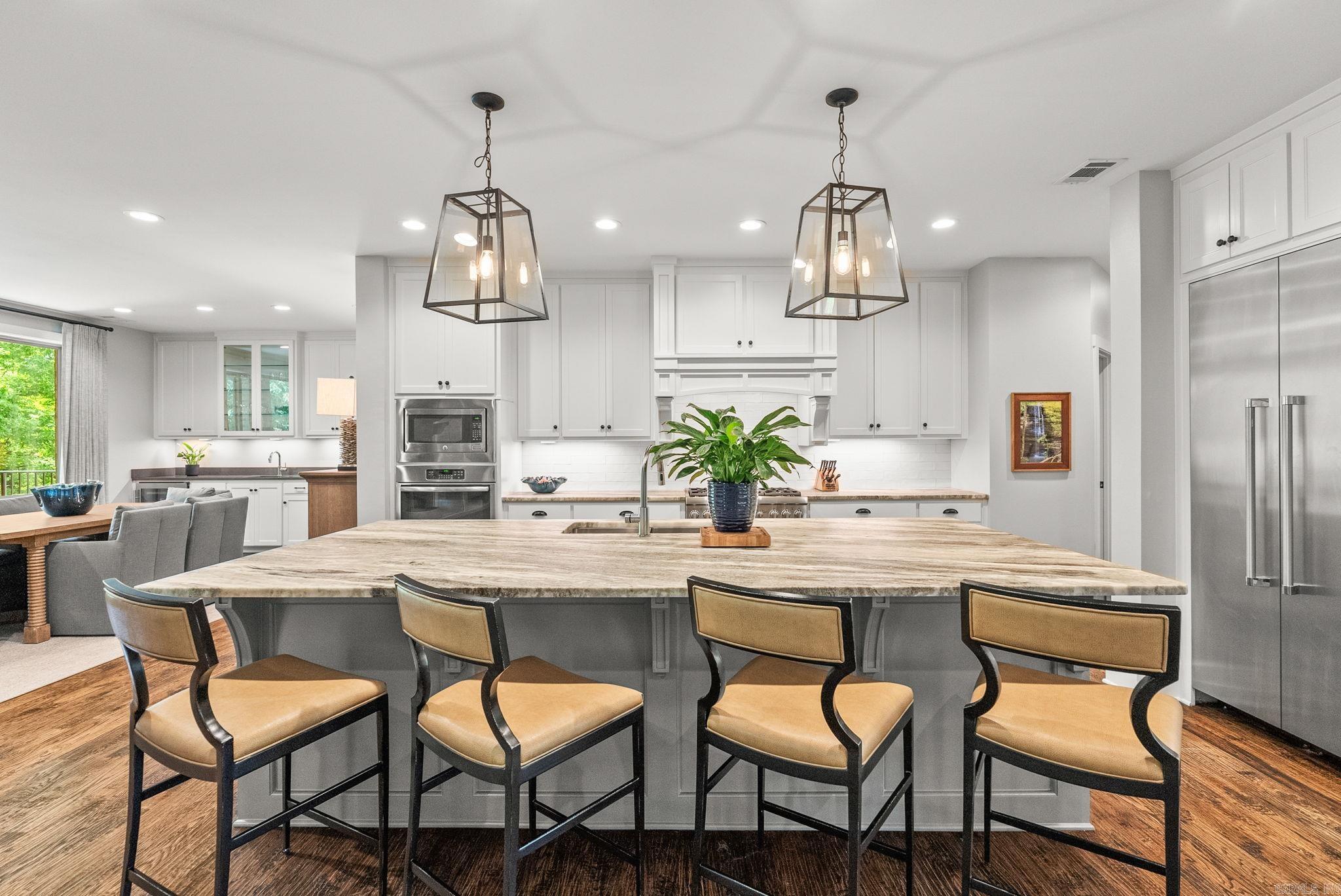 Little Rock, Arkansas, 72211, United States, ,6 BathroomsBathrooms,Residential,Active,1860286