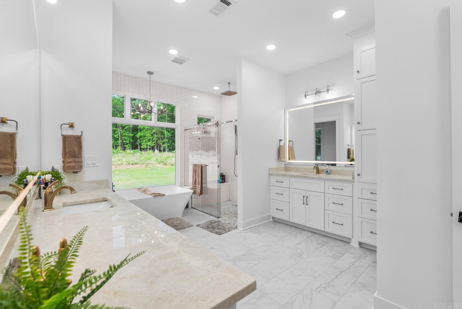 Conway, Arkansas, 72034, United States, ,6 BathroomsBathrooms,Residential,Active,1839450