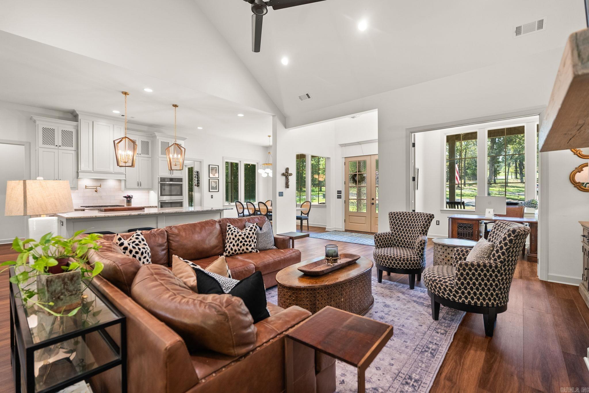 Greenbrier, Arkansas, 72058, United States, 4 Bedrooms Bedrooms, ,5 BathroomsBathrooms,Residential,Active,1954427