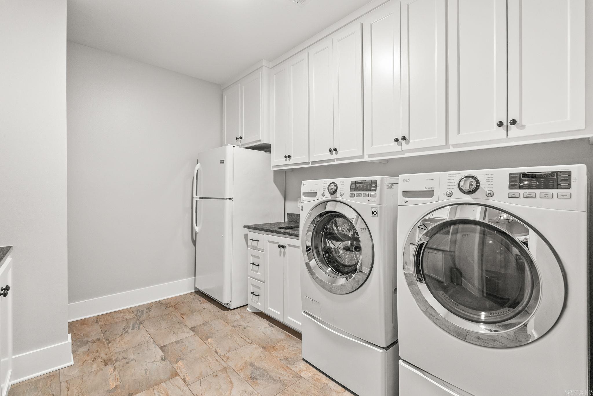 Little Rock, Arkansas, 72211, United States, ,6 BathroomsBathrooms,Residential,Active,1860286