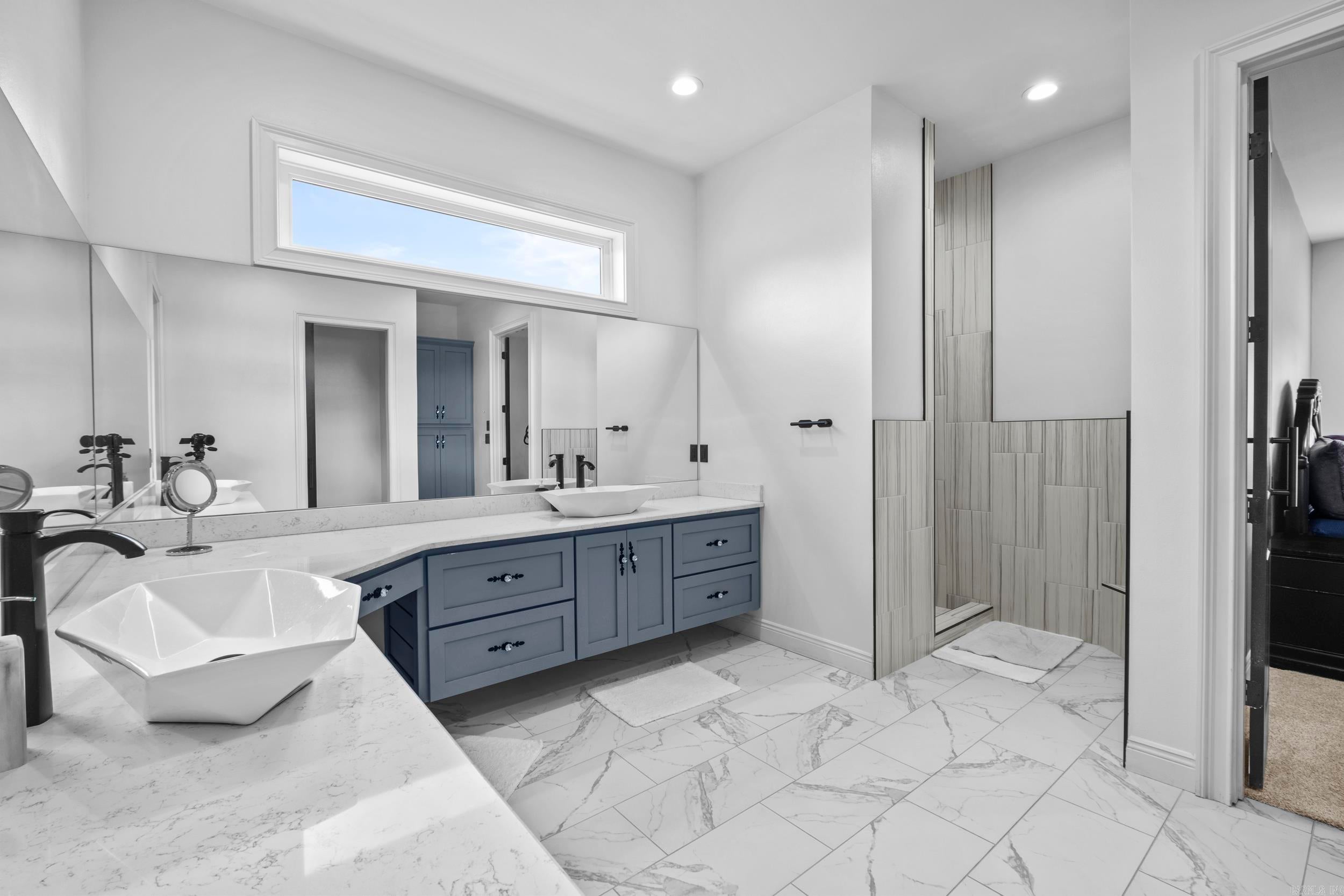 Searcy, Arkansas, 72143, United States, 6 Bedrooms Bedrooms, ,7 BathroomsBathrooms,Residential,Active,2008743