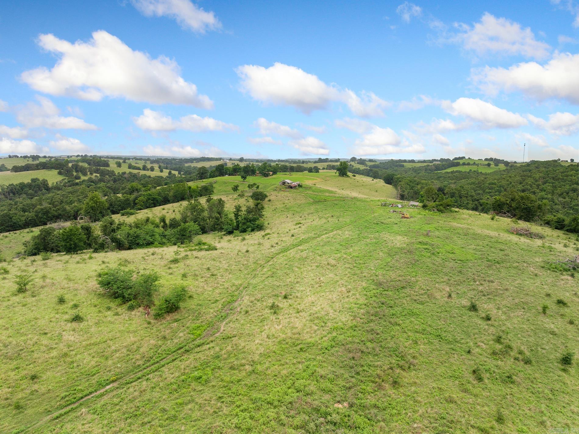 Harrison, Arkansas, 72601, United States, 4 Bedrooms Bedrooms, ,3 BathroomsBathrooms,Residential,Active,1952504