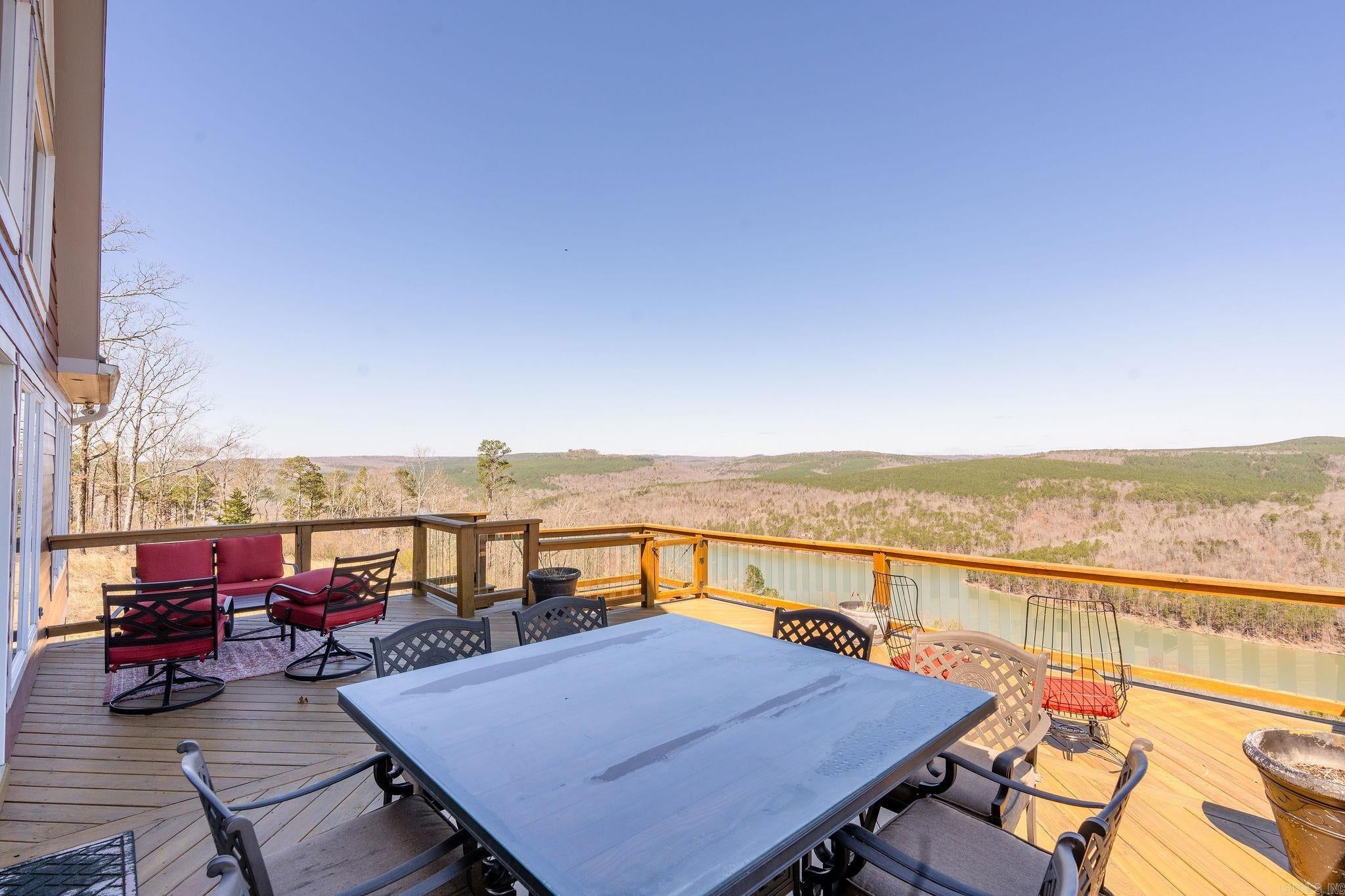 Greers Ferry, Arkansas, 72067, United States, 4 Bedrooms Bedrooms, ,4 BathroomsBathrooms,Residential,Active,1898024