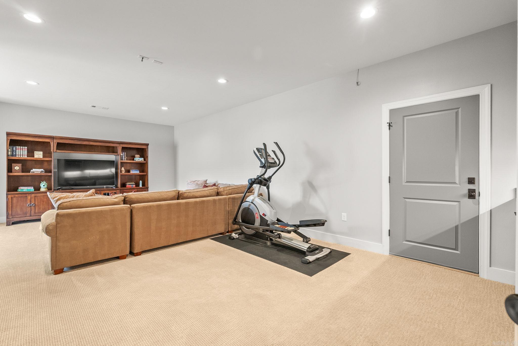 Little Rock, Arkansas, 72211, United States, ,6 BathroomsBathrooms,Residential,Active,1860286