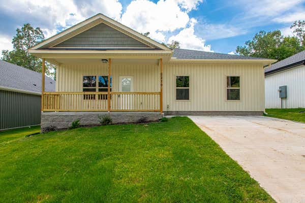 2210 NICHOLS RD, LITTLE ROCK, AR 72205, photo 1 of 31