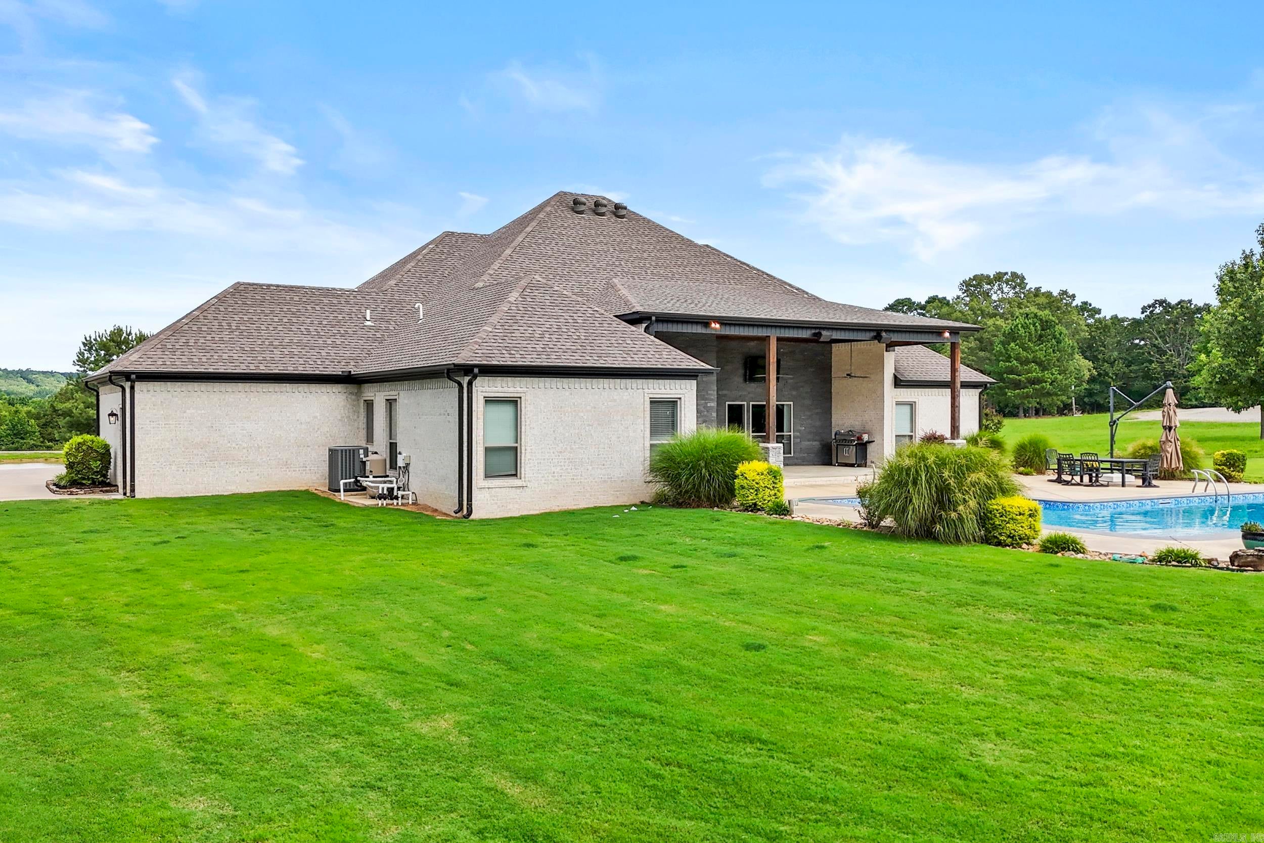 Searcy, Arkansas, 72143, United States, 3 Bedrooms Bedrooms, ,3 BathroomsBathrooms,Residential,Pending,1994980