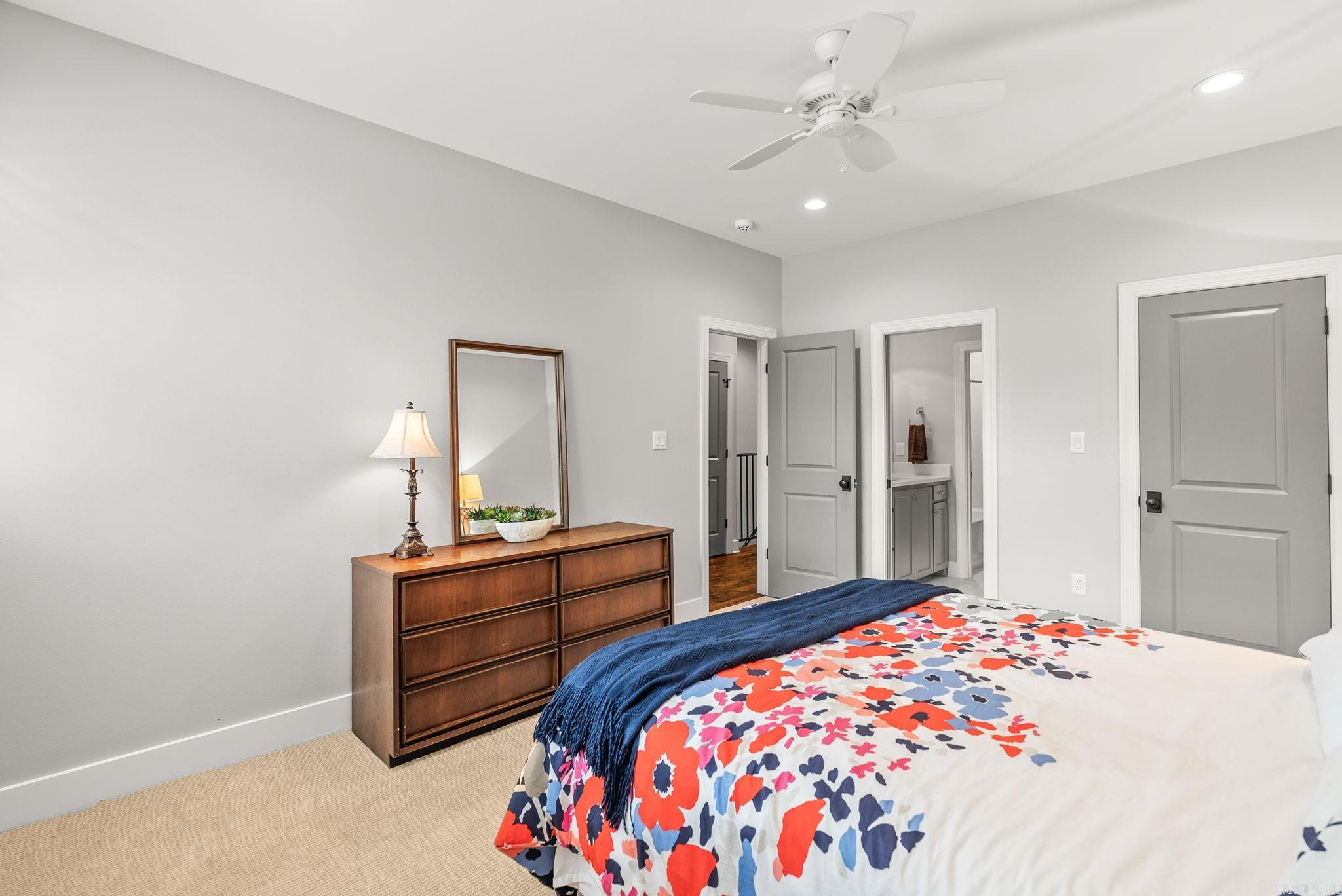 Little Rock, Arkansas, 72211, United States, ,6 BathroomsBathrooms,Residential,Active,1860286