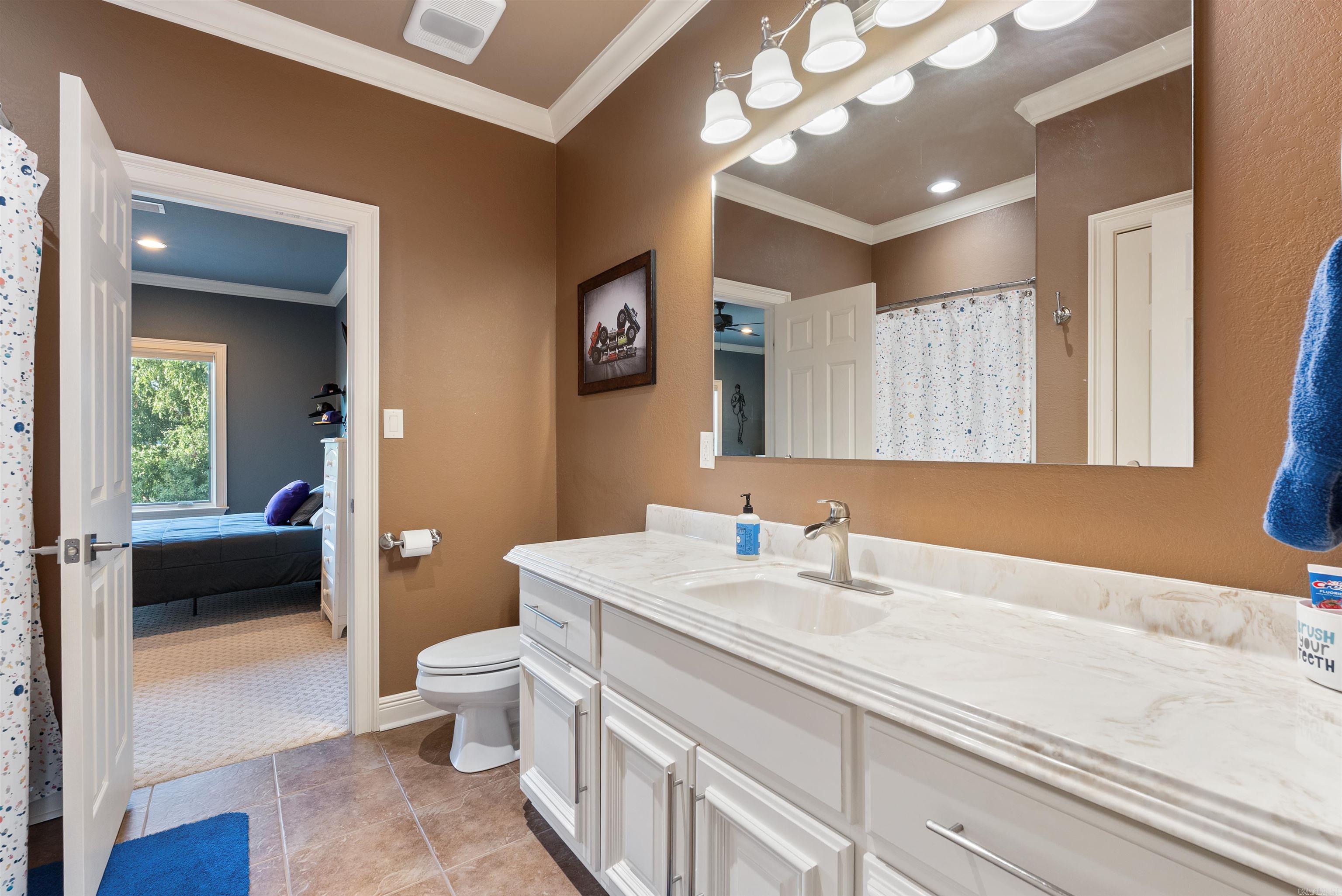 Conway, Arkansas, 72034, United States, ,5 BathroomsBathrooms,Residential,Active,1863501
