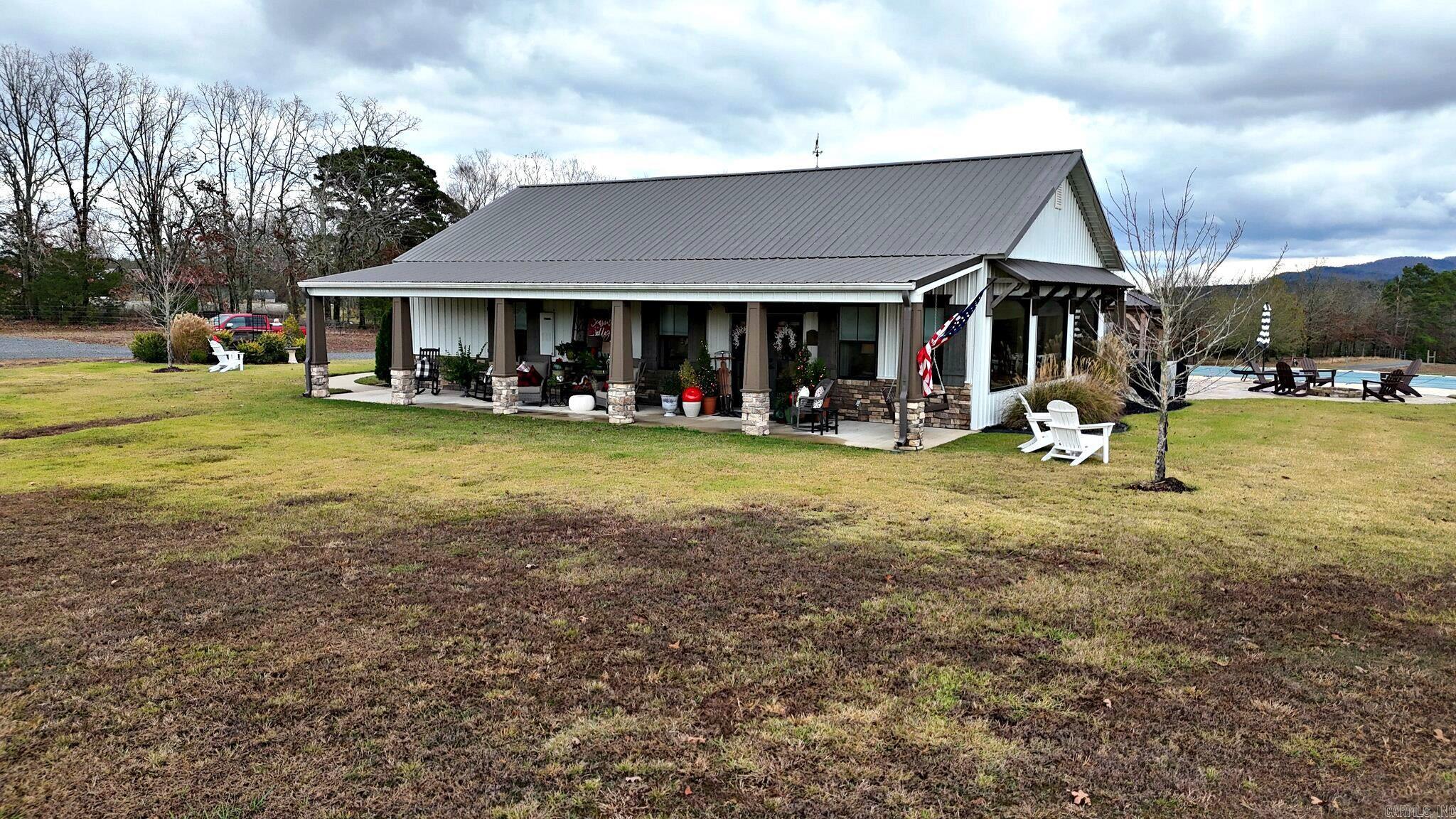 Mena, Arkansas, 71953, United States, 3 Bedrooms Bedrooms, ,3 BathroomsBathrooms,Residential,Active,1998755