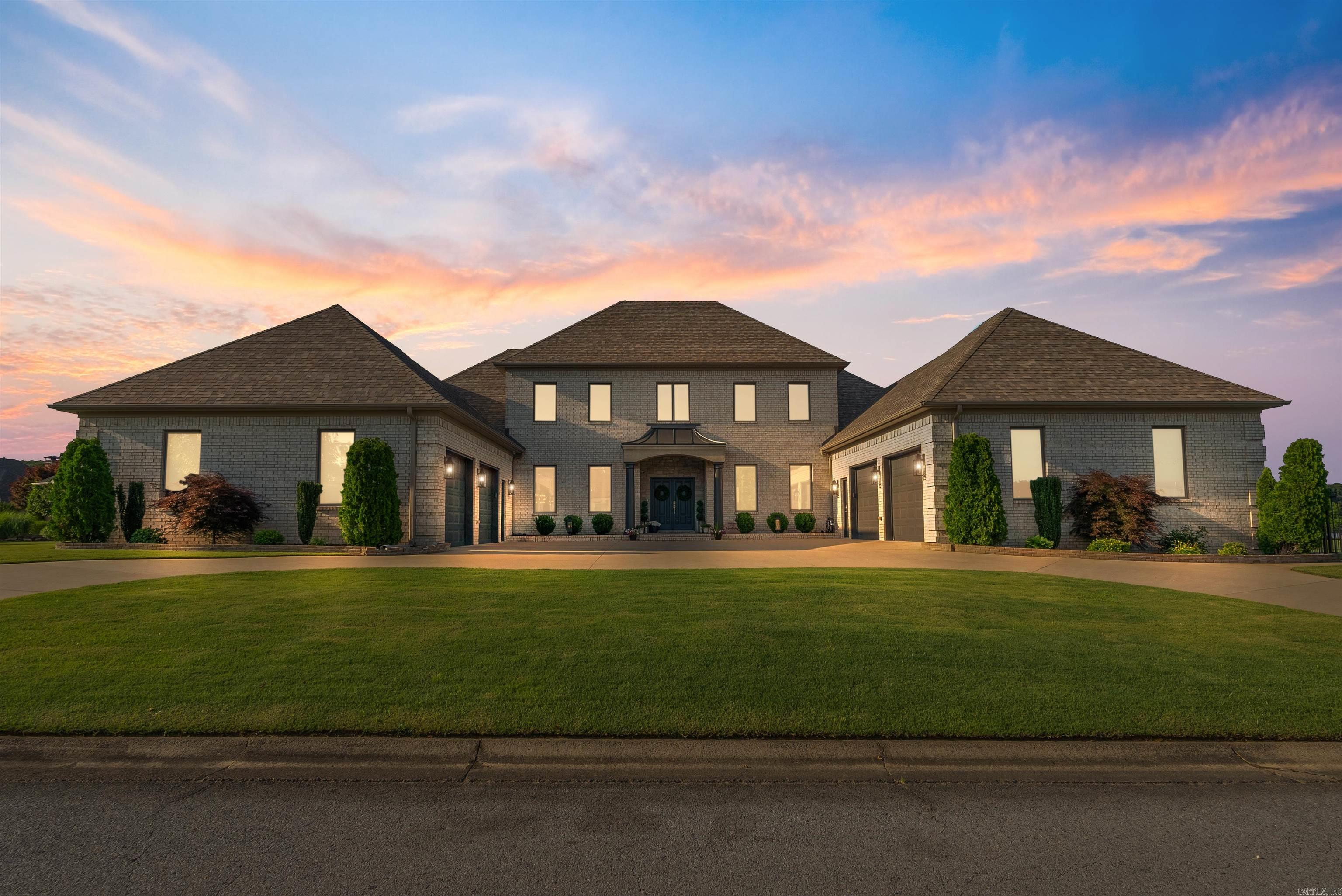 Conway, Arkansas, 72034, United States, ,5 BathroomsBathrooms,Residential,Active,1863501