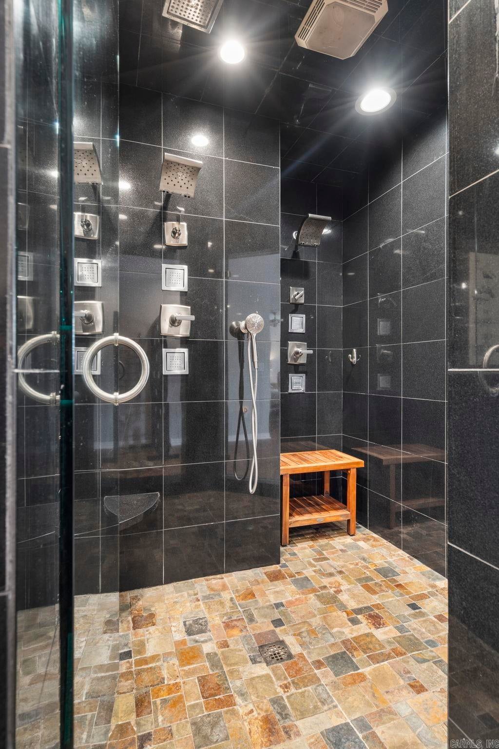 Fayetteville, Arkansas, 72703, United States, 4 Bedrooms Bedrooms, ,3 BathroomsBathrooms,Residential,Active,2007010