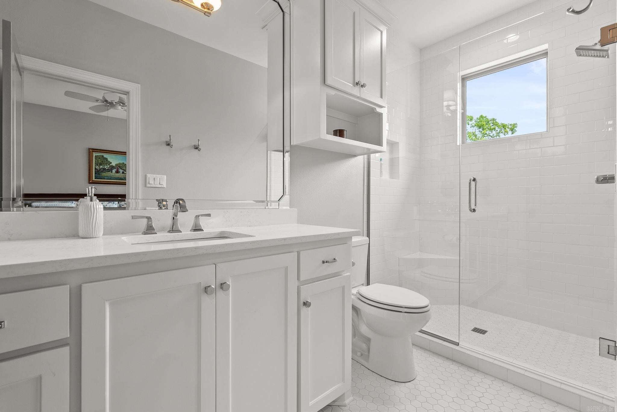 Little Rock, Arkansas, 72211, United States, ,6 BathroomsBathrooms,Residential,Active,1860286