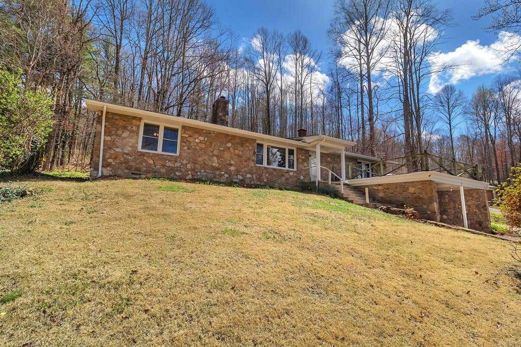 358 TIMBERLANE RD, WAYNESVILLE, NC 28786, photo 1 of 28