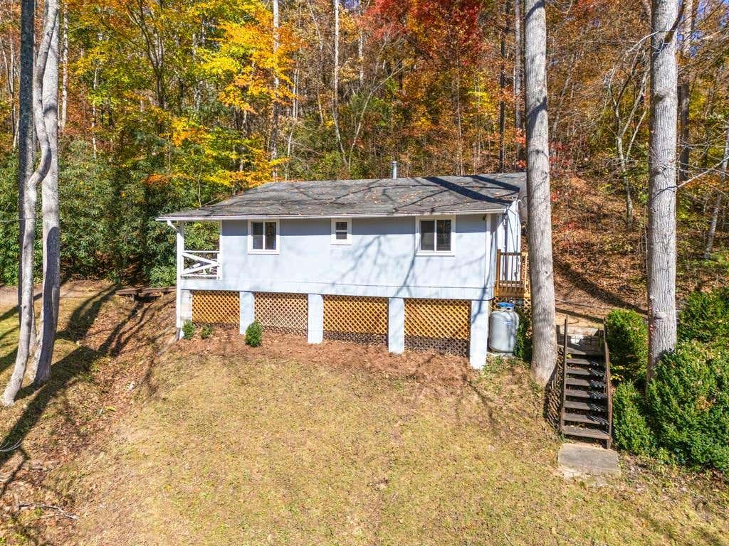 298 SNOW HILL FALLS CIR, FRANKLIN, NC 28734, photo 1 of 40