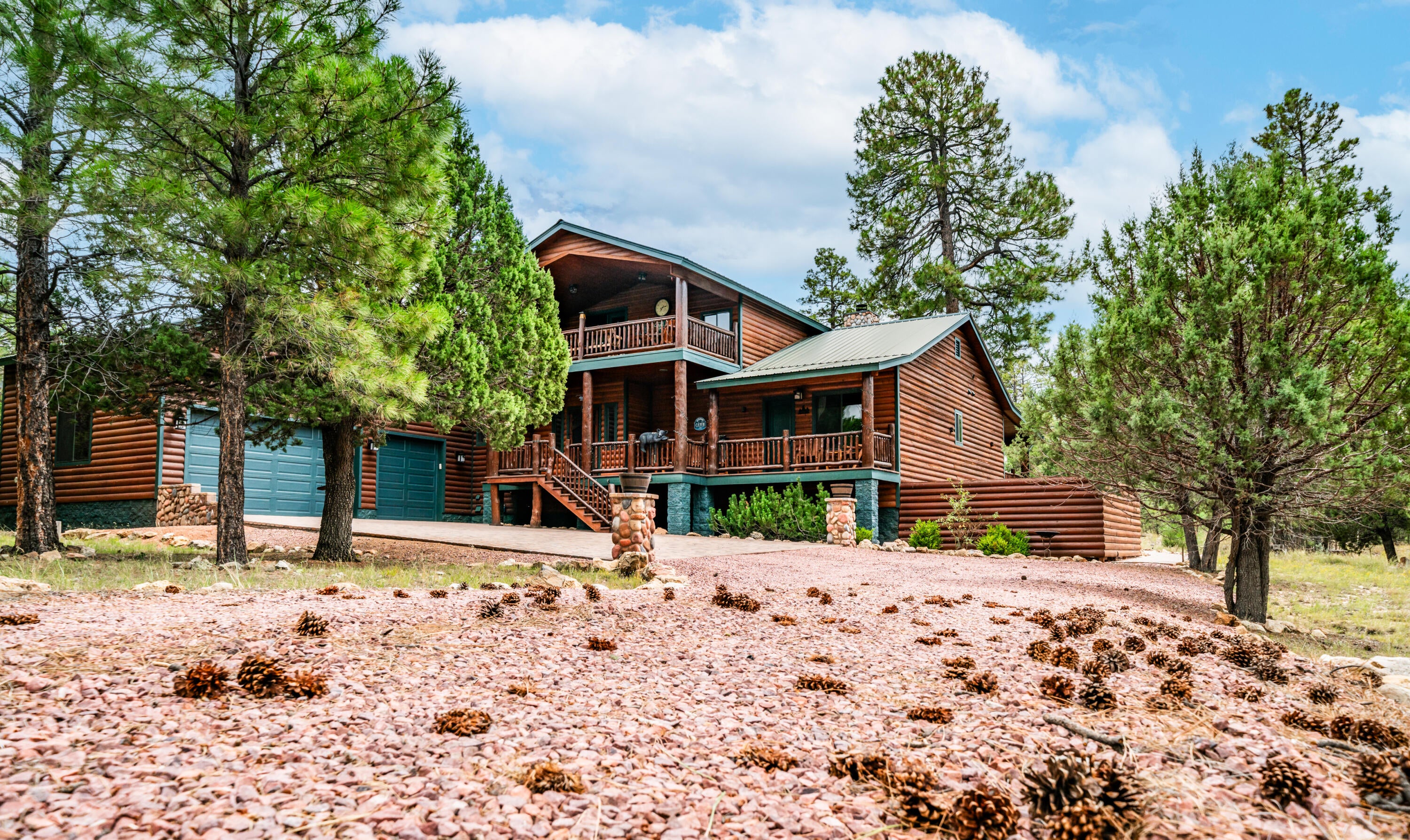 Happy Jack, Arizona, 86024, United States, 3 Bedrooms Bedrooms, ,4 BathroomsBathrooms,Residential,Active,1953025