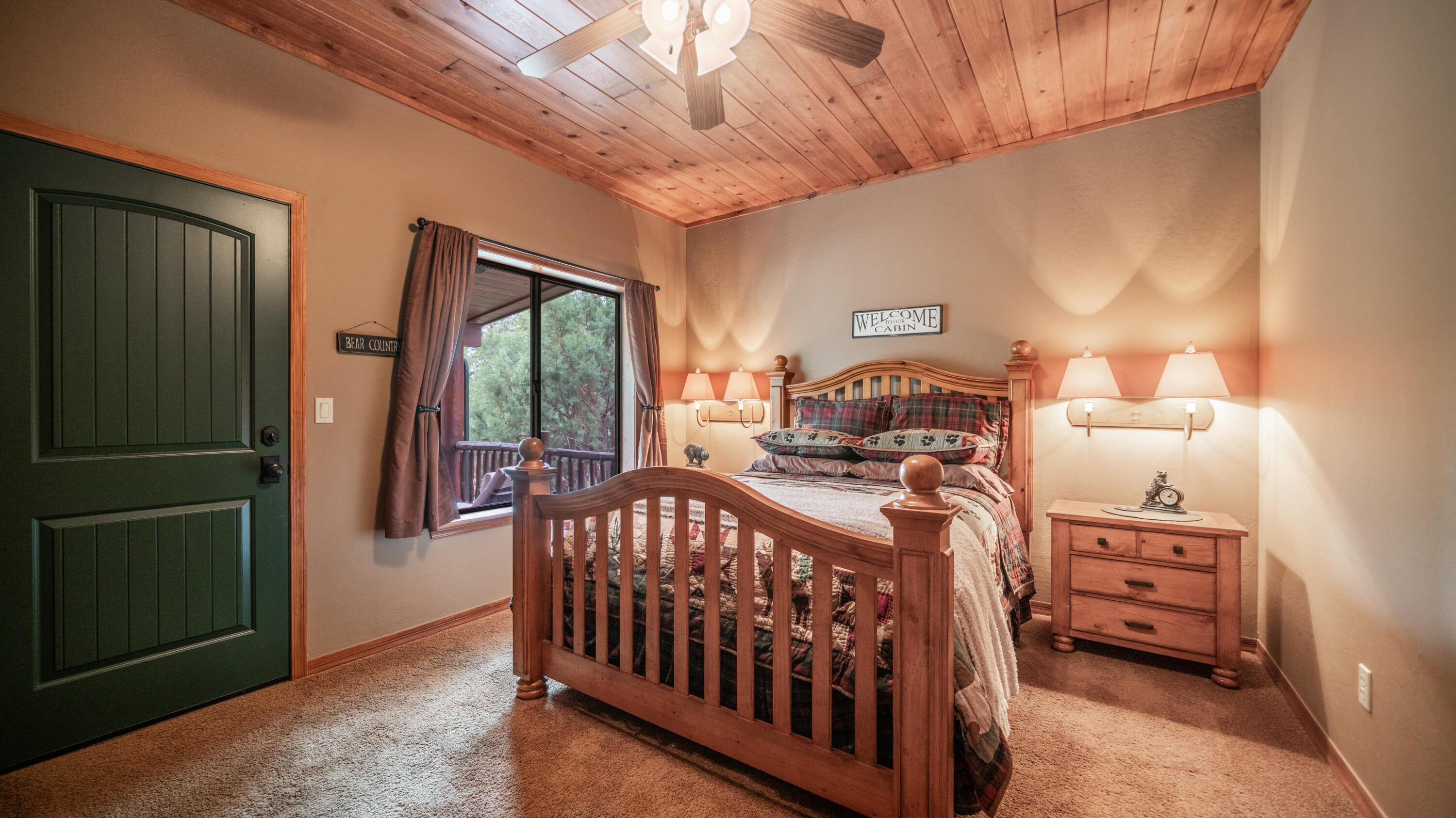 Happy Jack, Arizona, 86024, United States, 3 Bedrooms Bedrooms, ,4 BathroomsBathrooms,Residential,Active,1953025