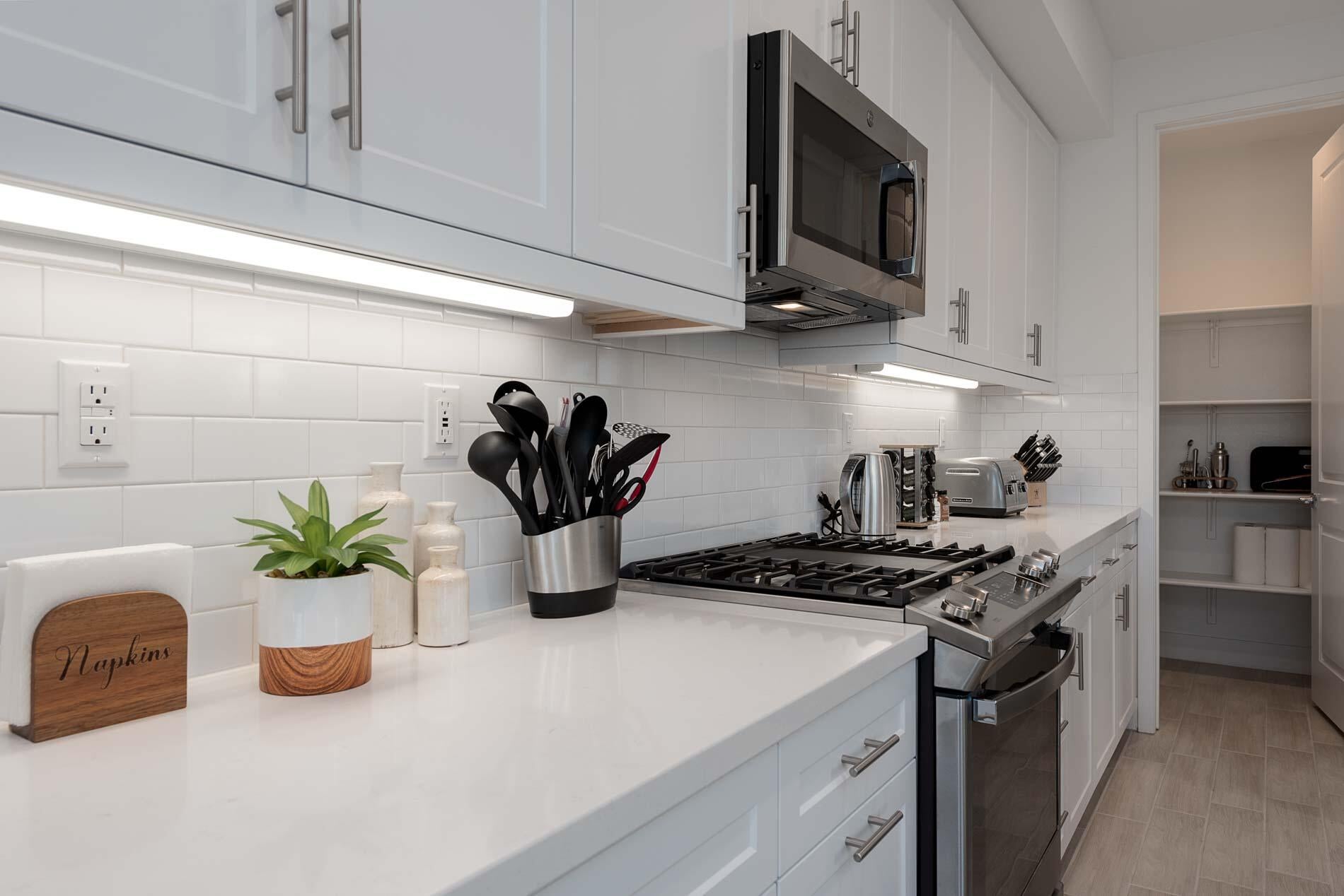 Indio, California, 92203, United States, 4 Bedrooms Bedrooms, ,5 BathroomsBathrooms,Residential,Active,1990044