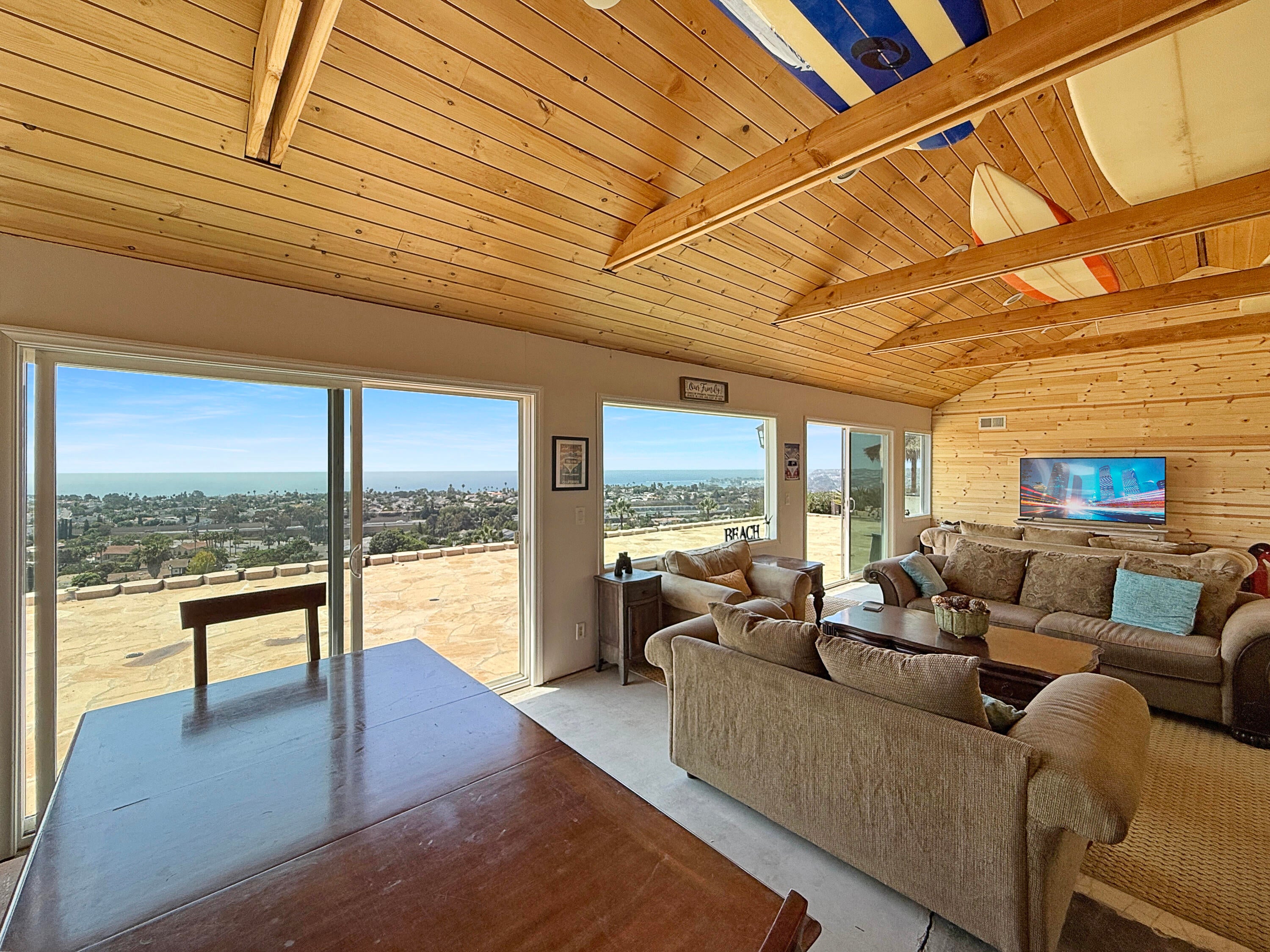 San Clemente, California, 92673, United States, 4 Bedrooms Bedrooms, ,3 BathroomsBathrooms,Residential,Active,1929466